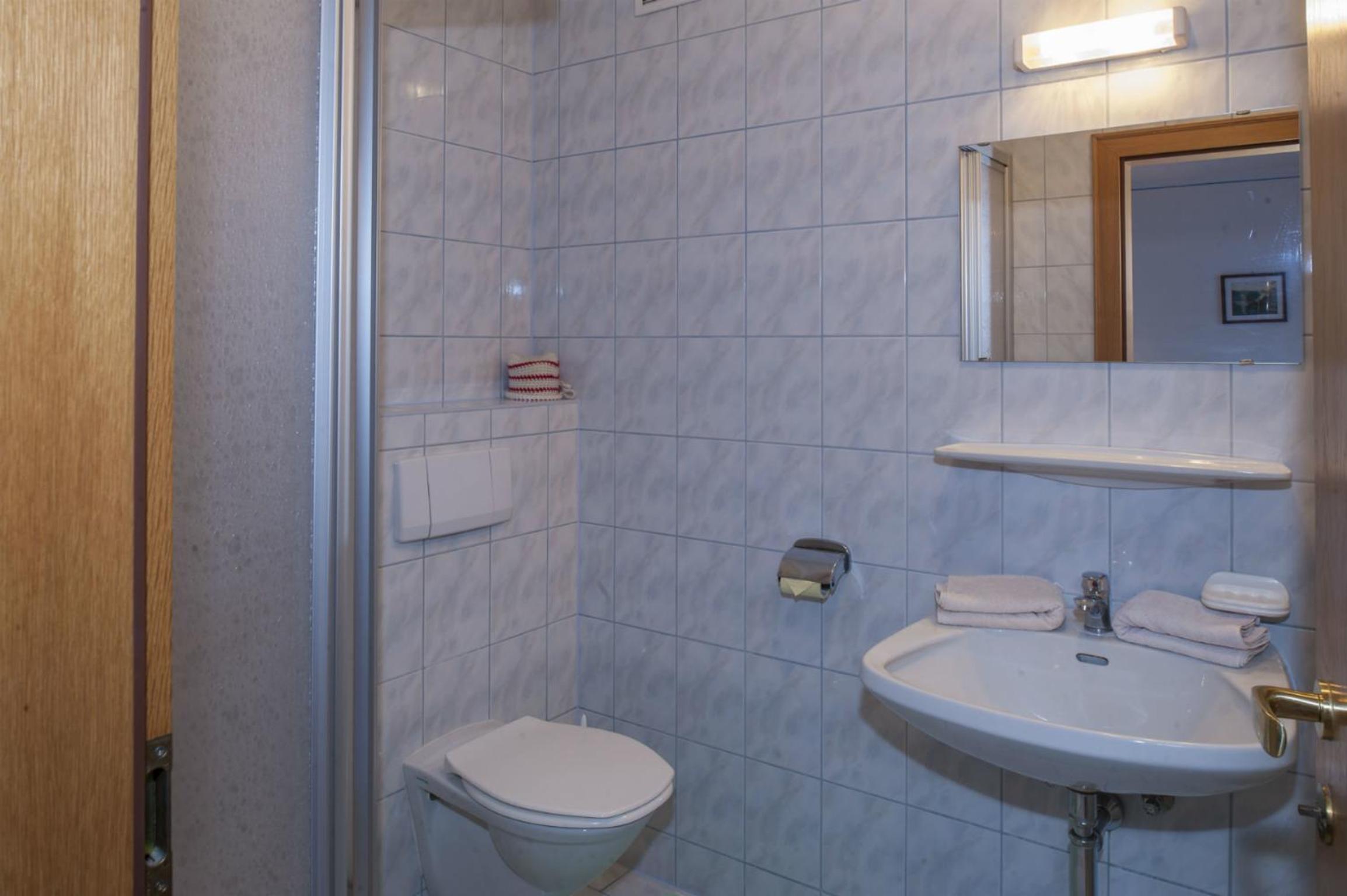 One-Bedroom Apartment with Balcony photo 2