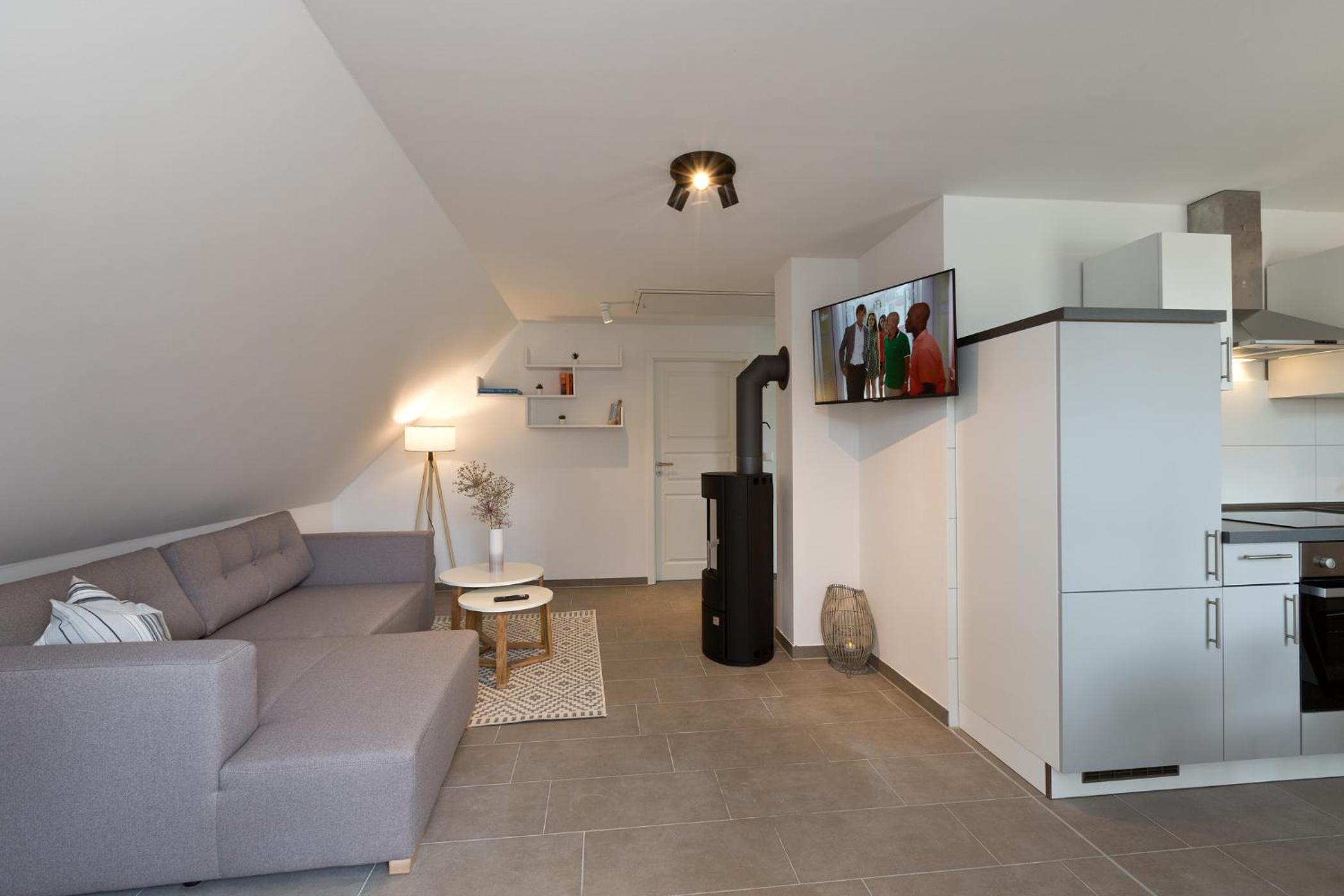 Apartment with Balcony photo 2