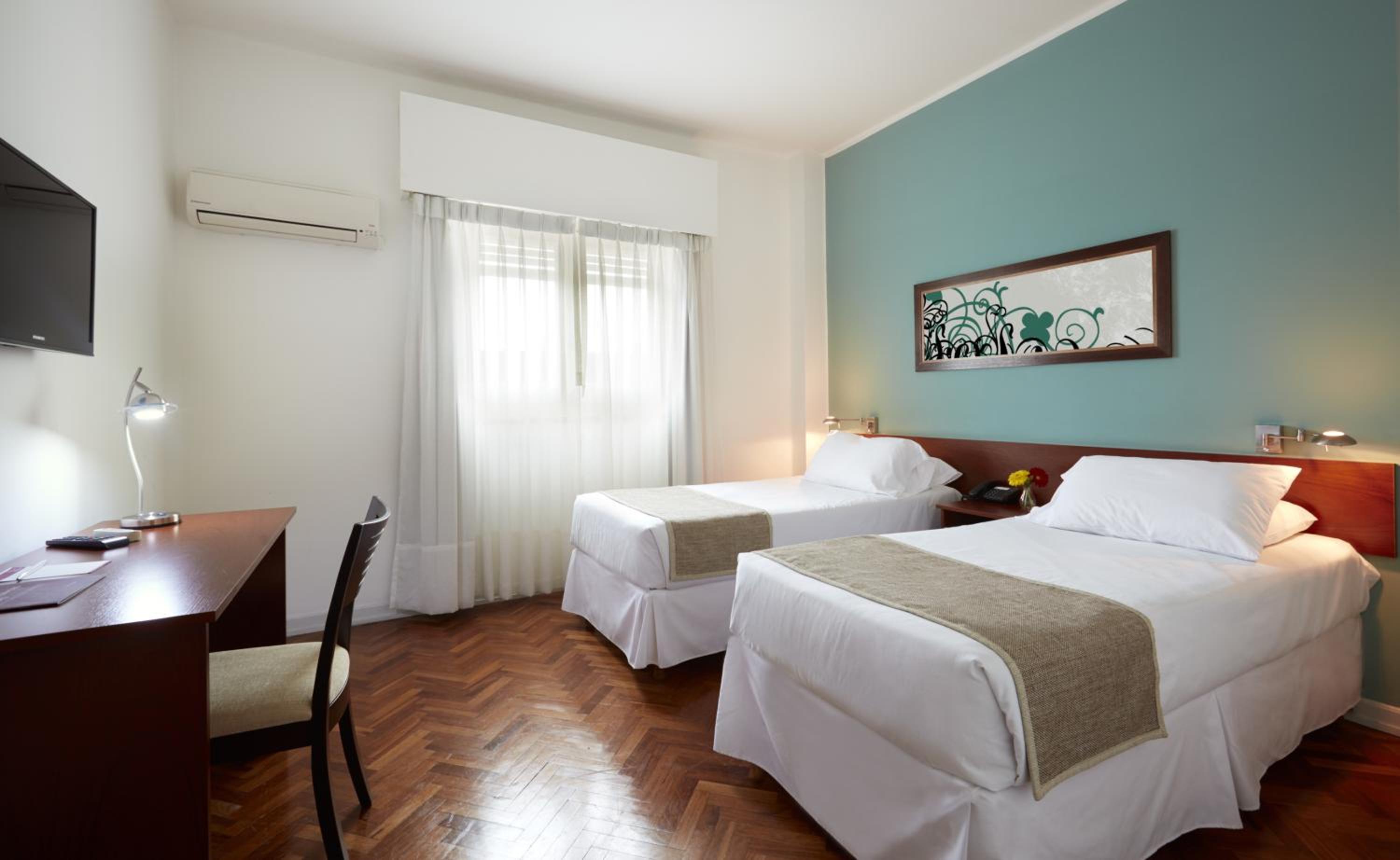 Standard Twin Room photo 1