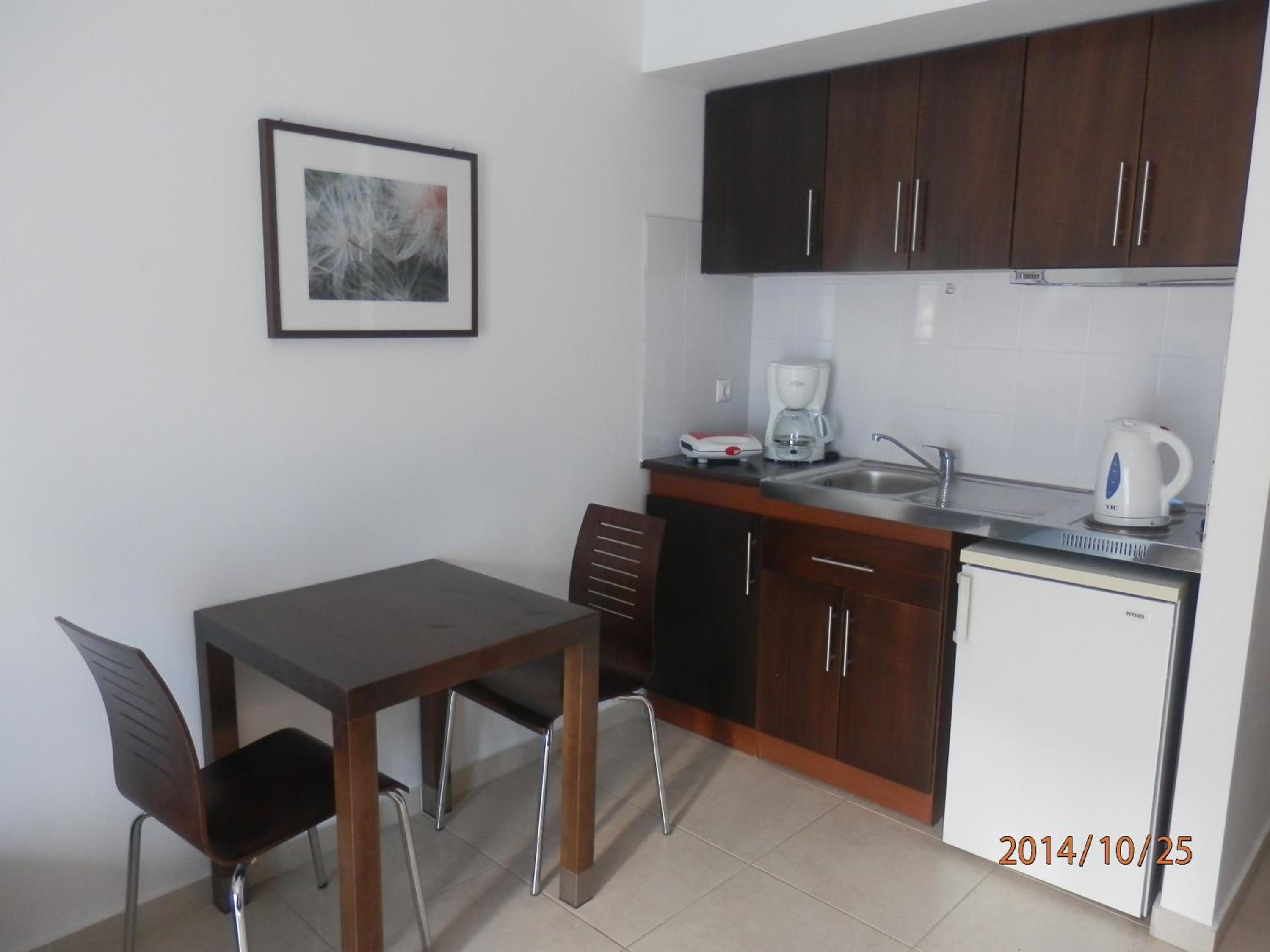 Family One-Bedroom Apartment - Photo 14