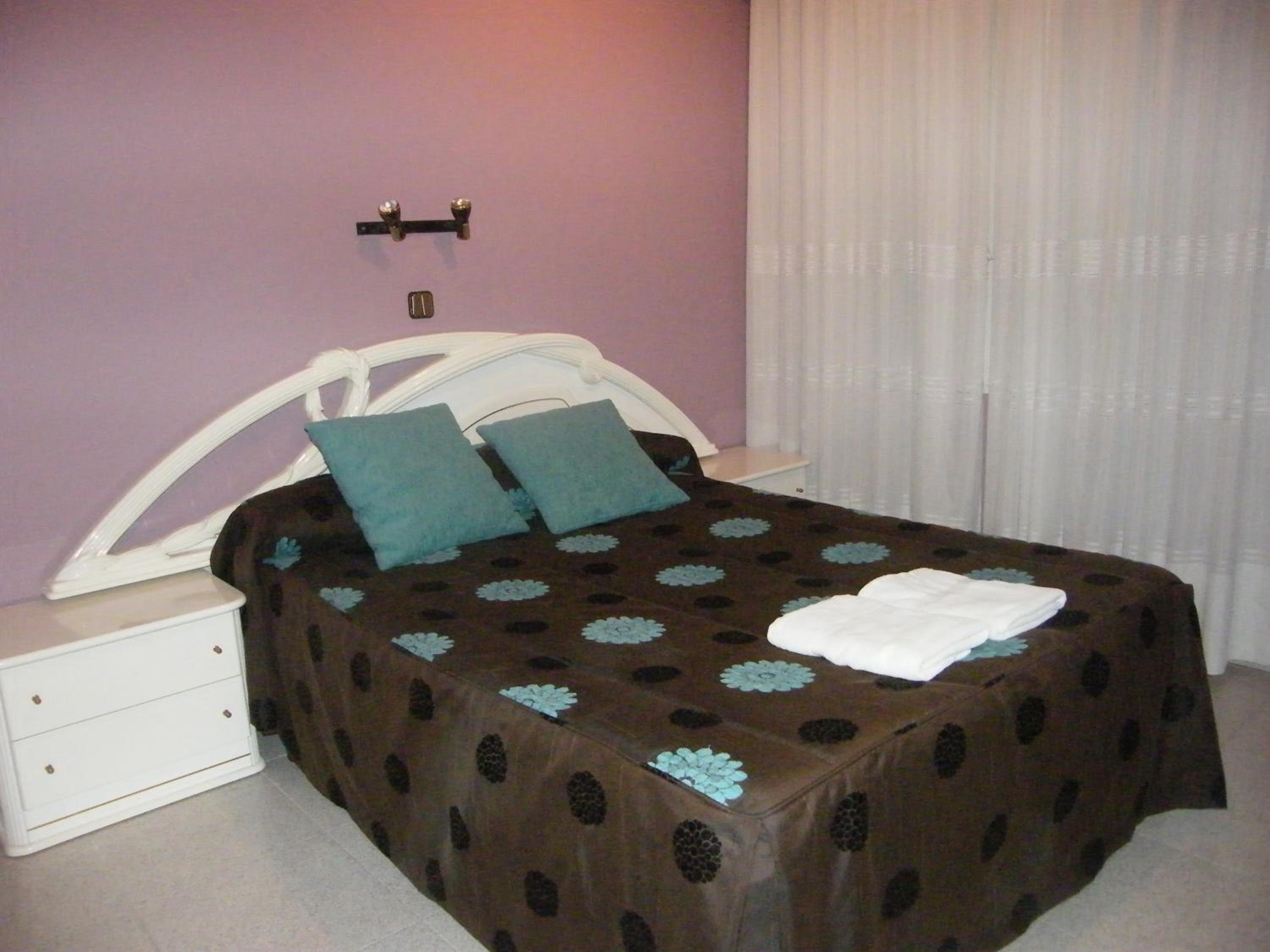 Queen Room - Photo 7