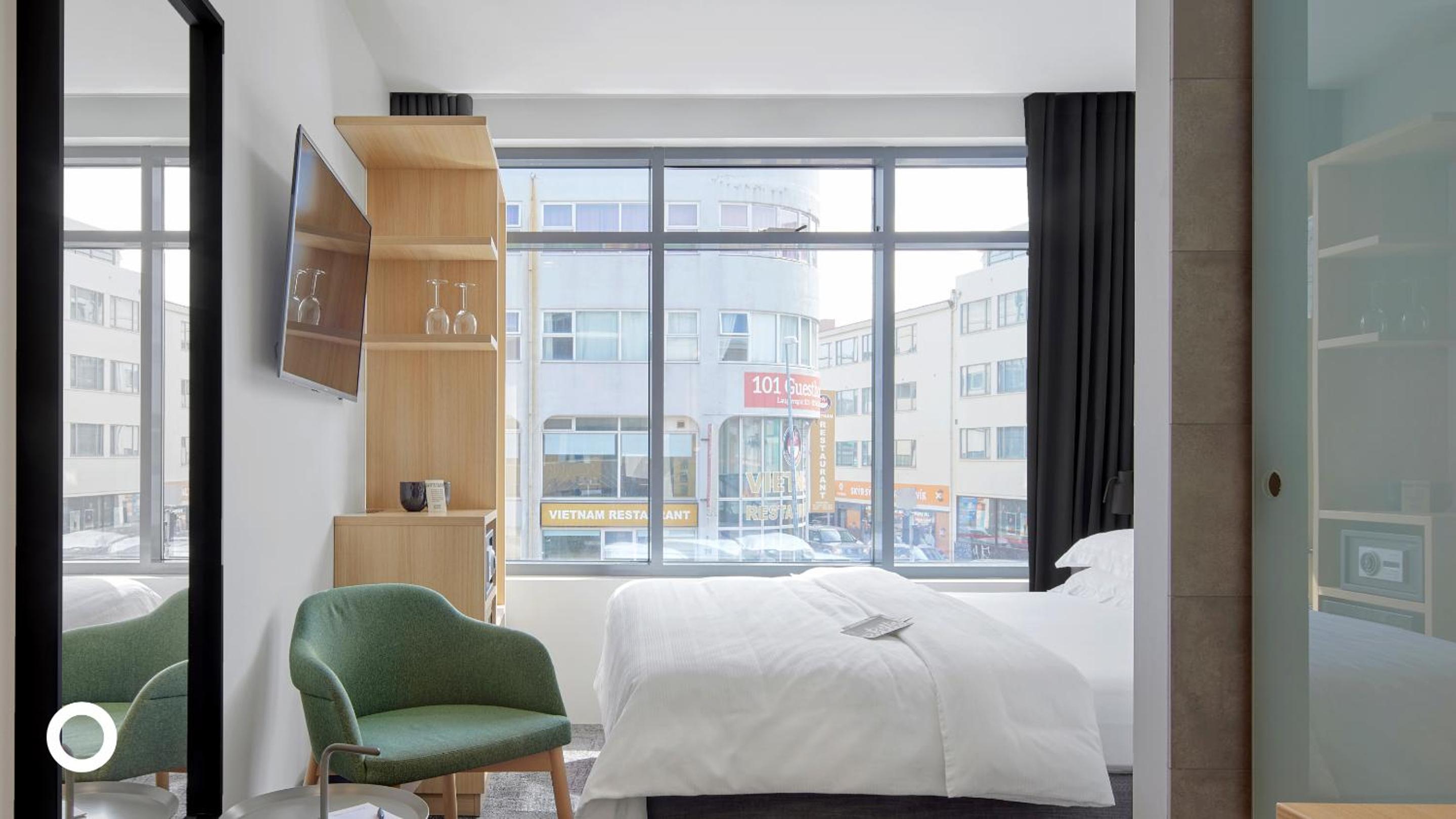 Small Double Room - Photo 1