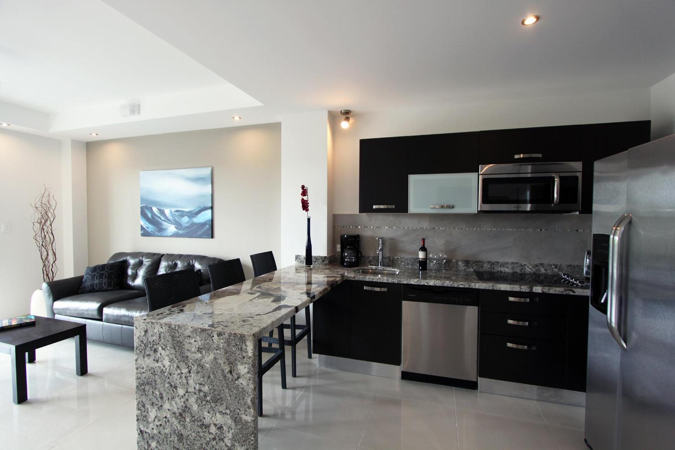 1 Bedroom POOL SUITE With Kitchen, Plunge pool, Living room, 2 XL balconies photo 2