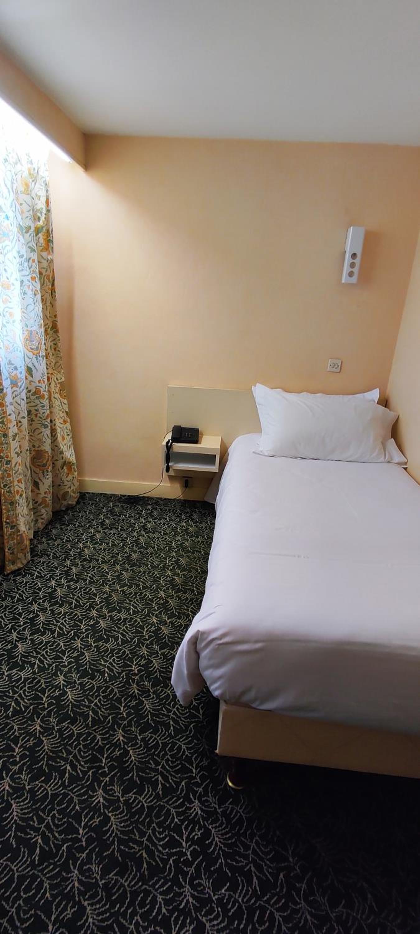 Single Room photo 3