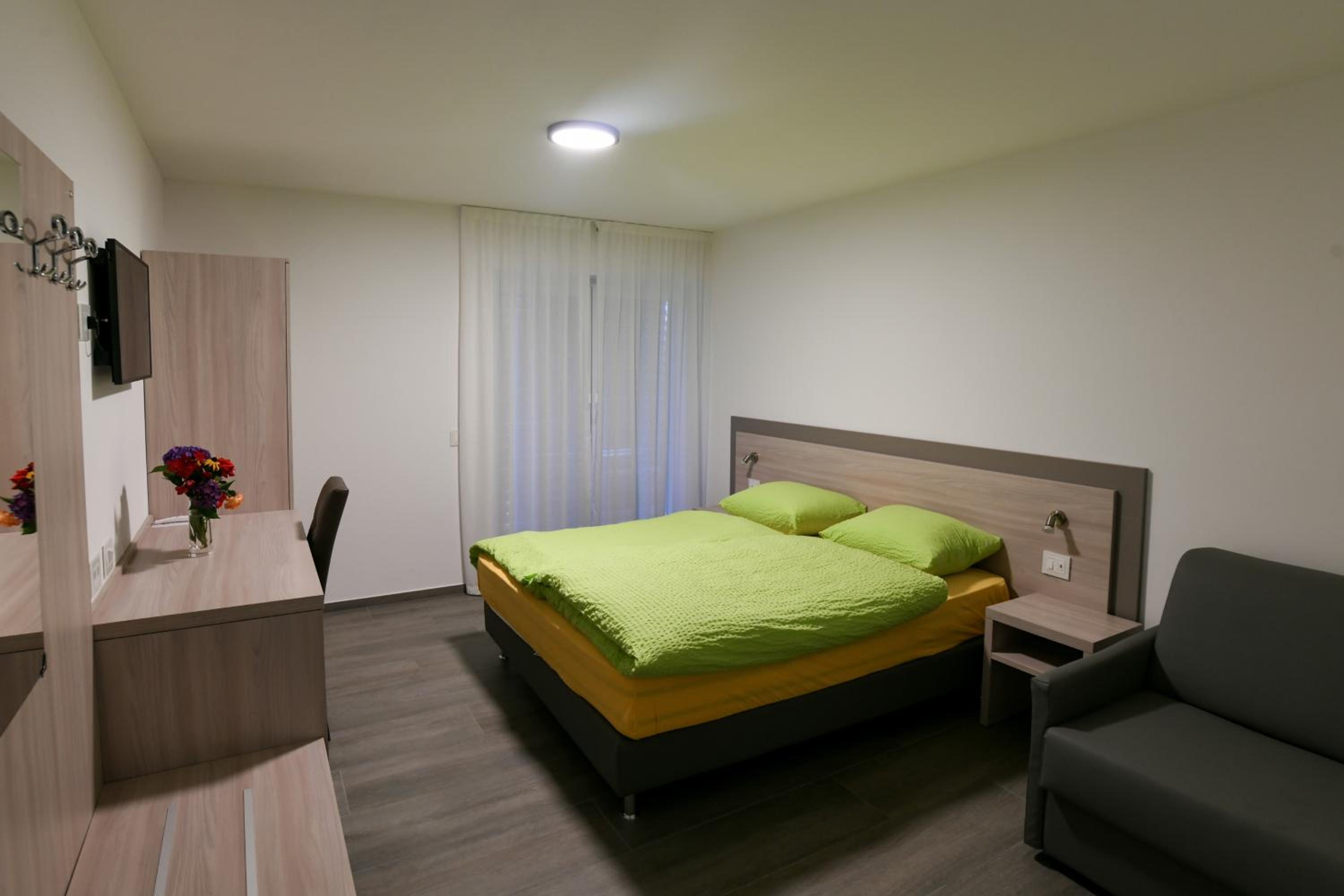 Double Room - Photo 4