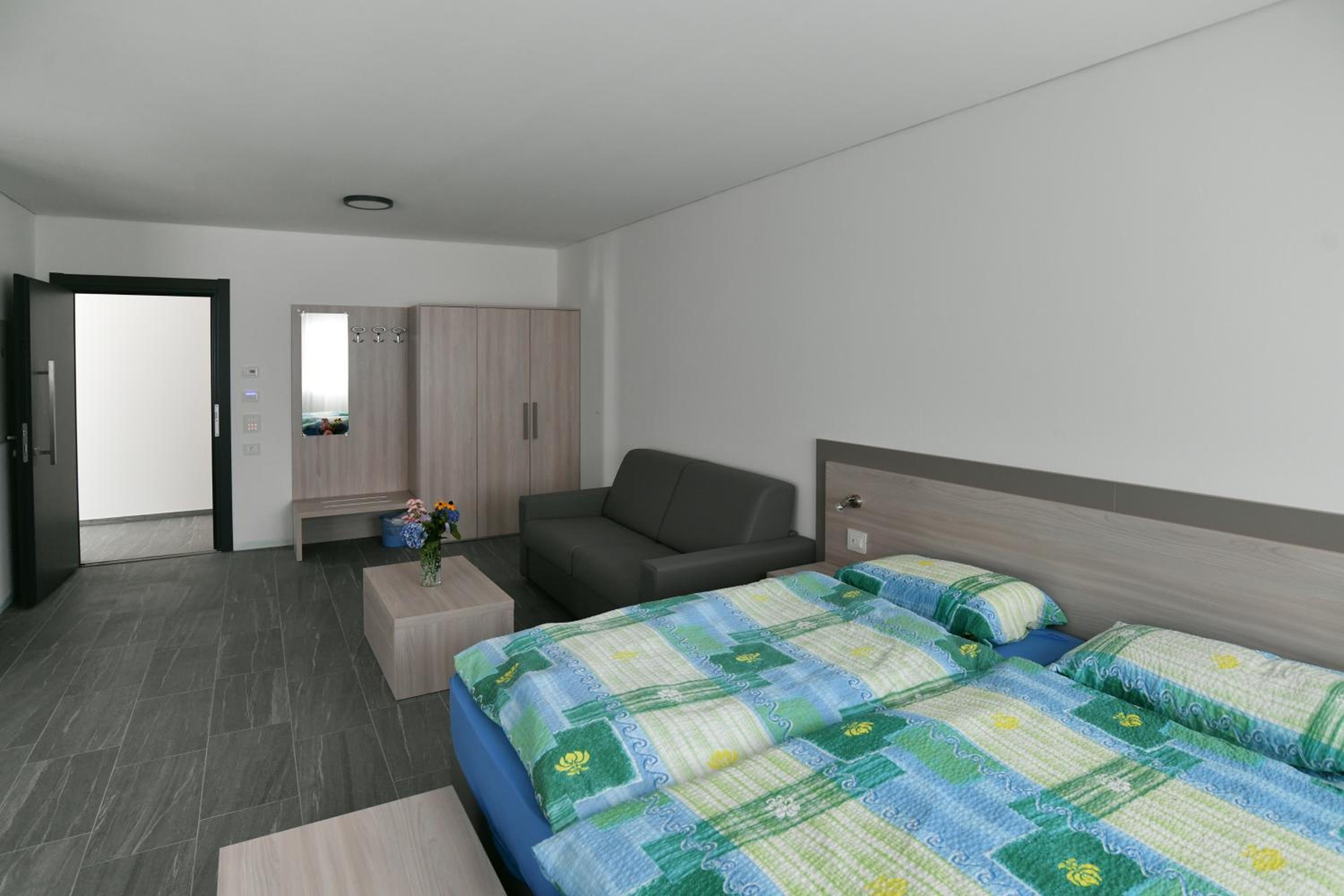 Family Studio - Photo 4
