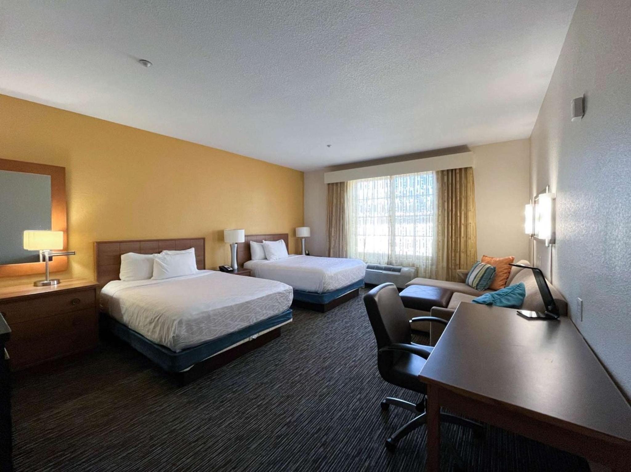 Queen Room with Two Queen Beds - Disability Access - Non-Smoking