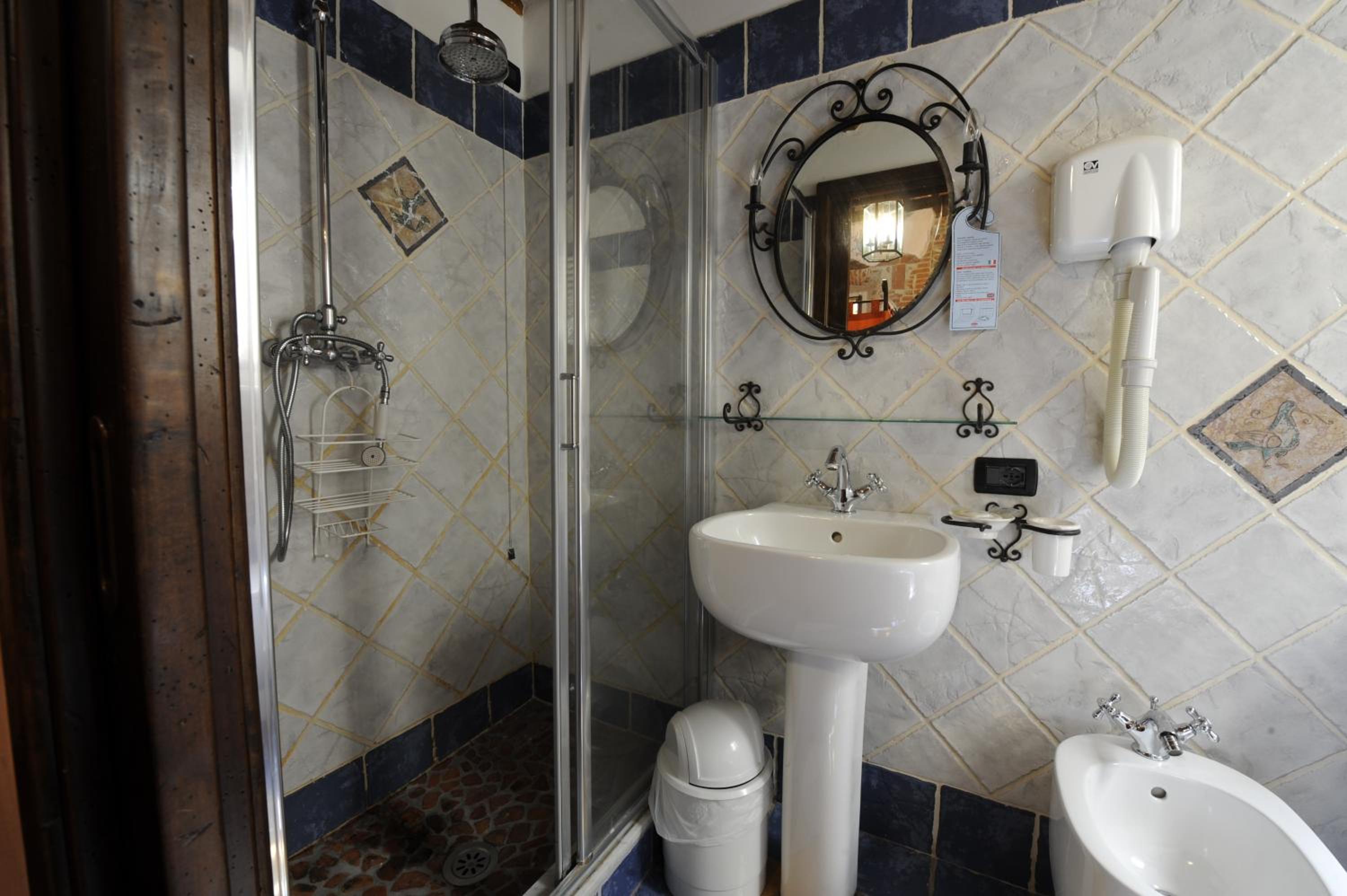Superior Double Room - Photo 17