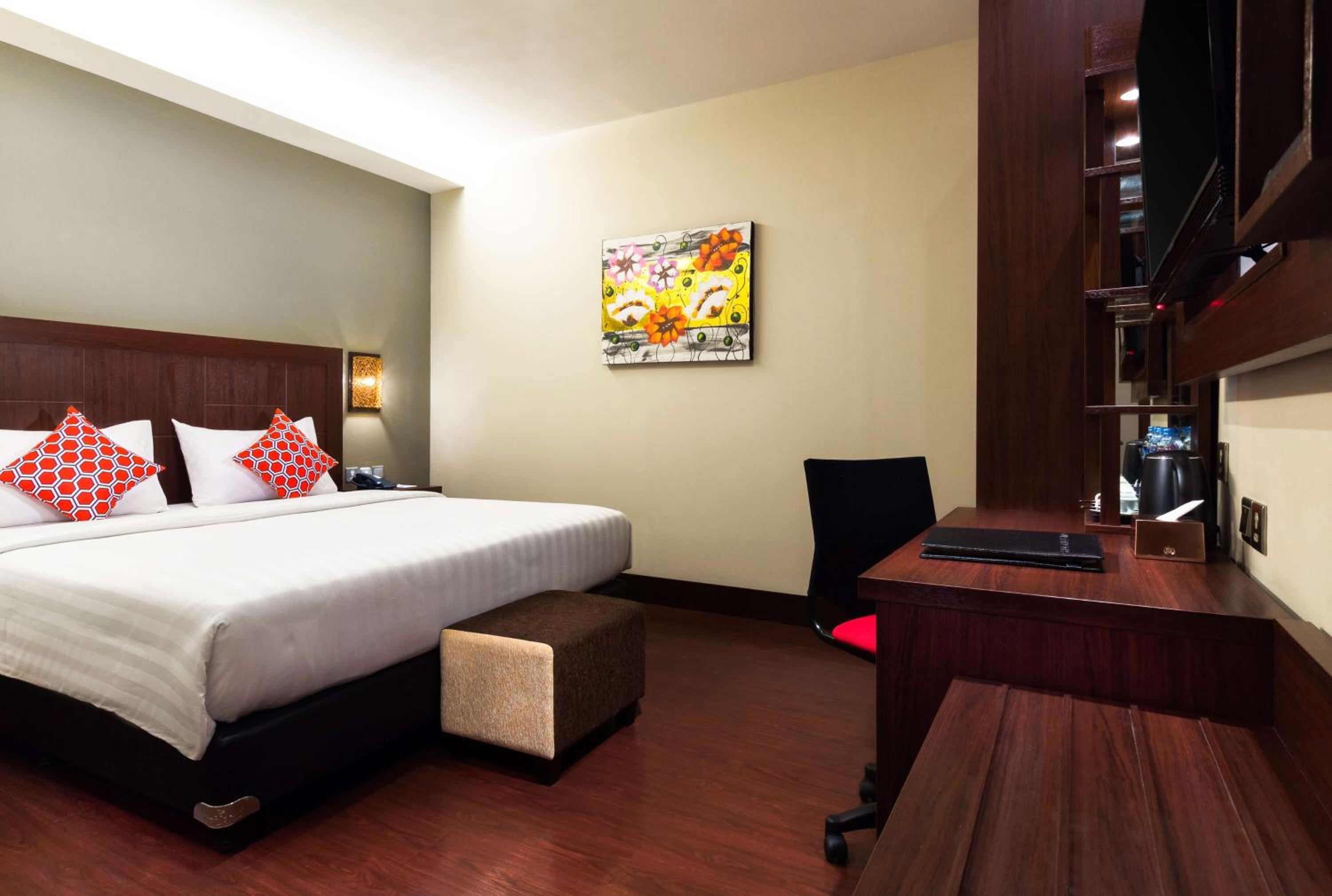 Superior Double Room with Shower - No Window/Non-Smoking