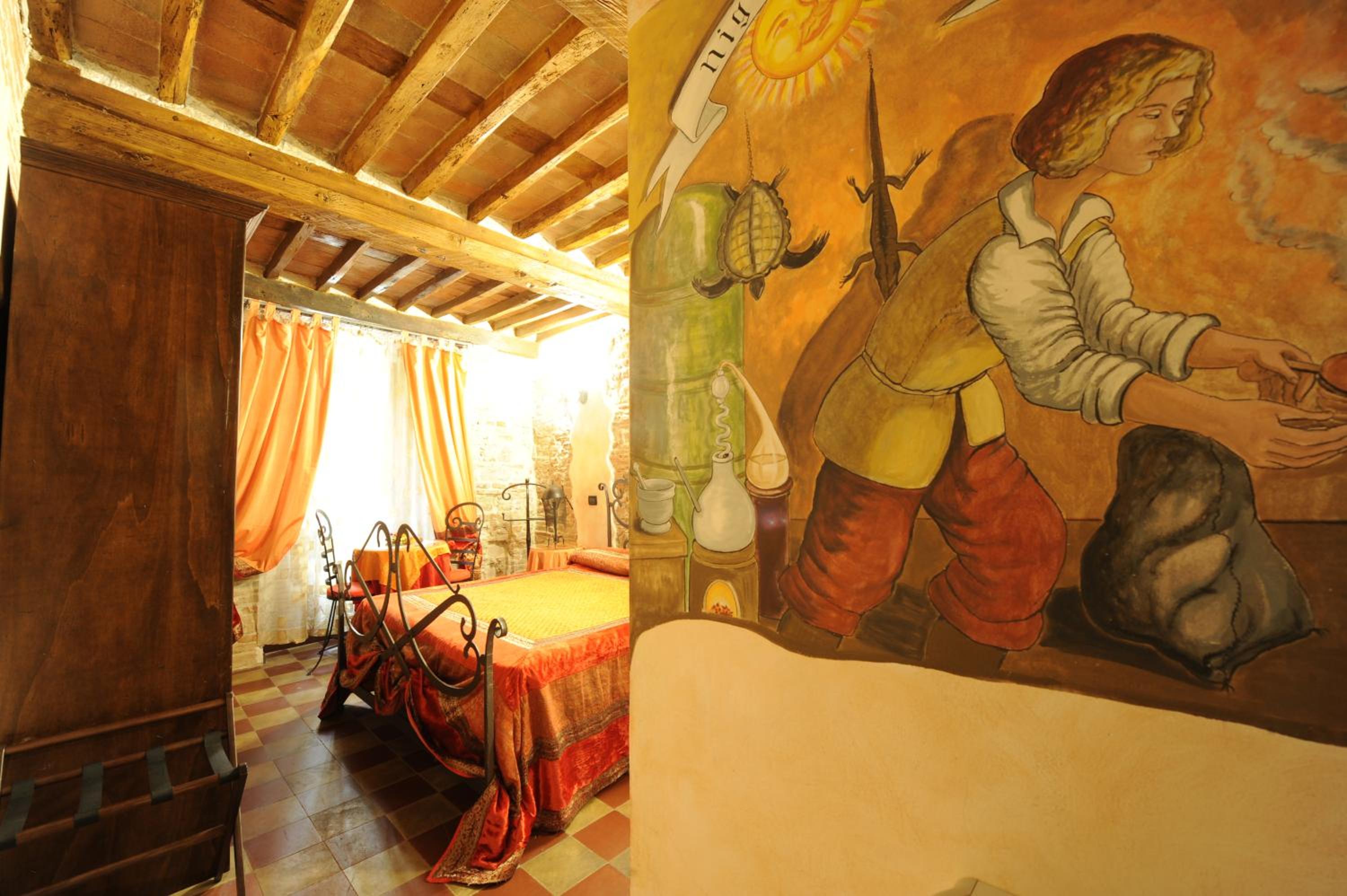 Double Room - Photo 5