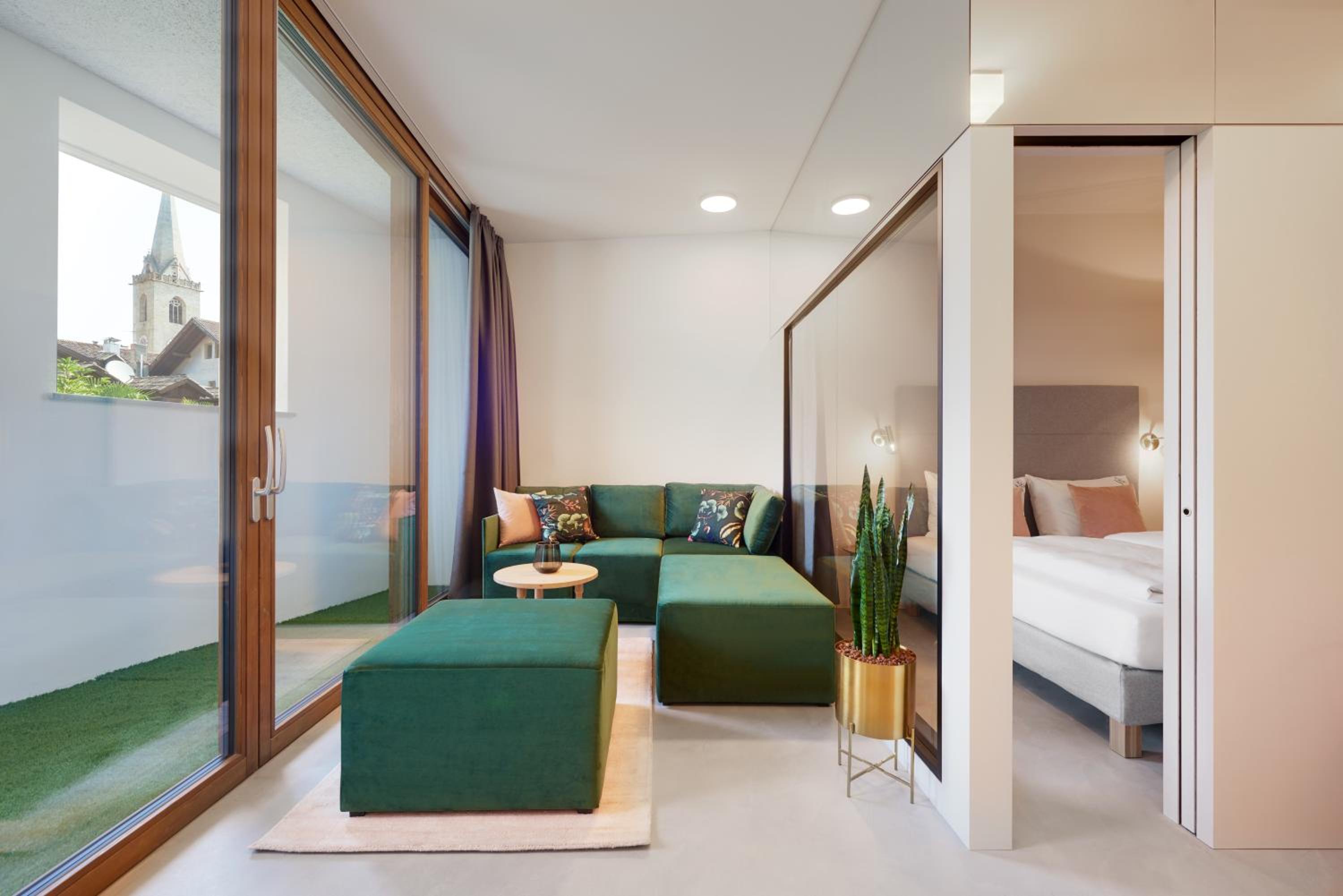 One-Bedroom Apartment