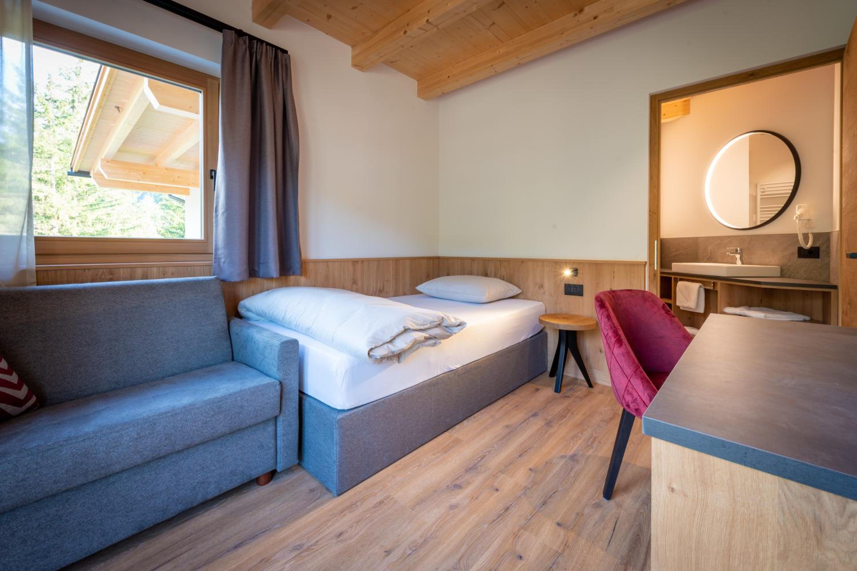Large Single Room