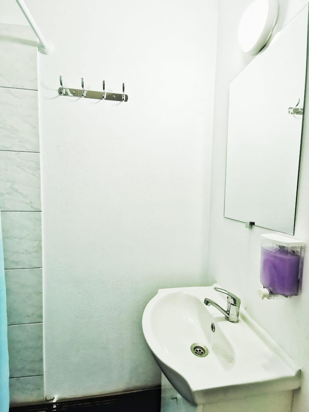 Double Room - Photo 2