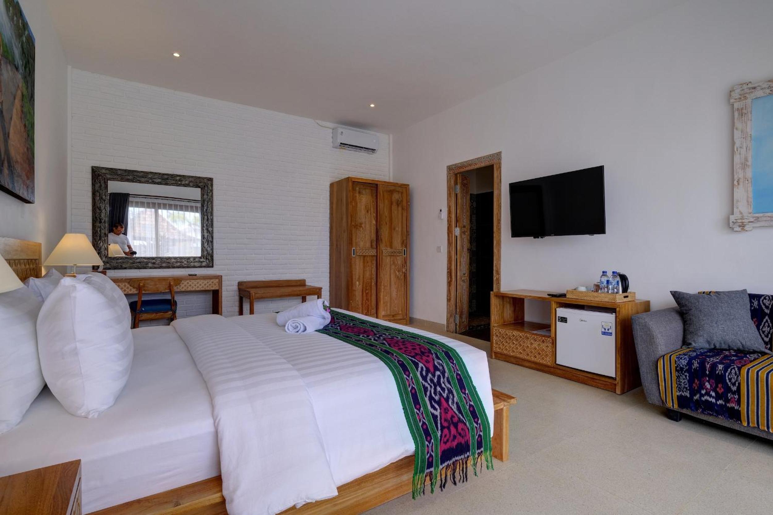 Suite with Terrace - Photo 13