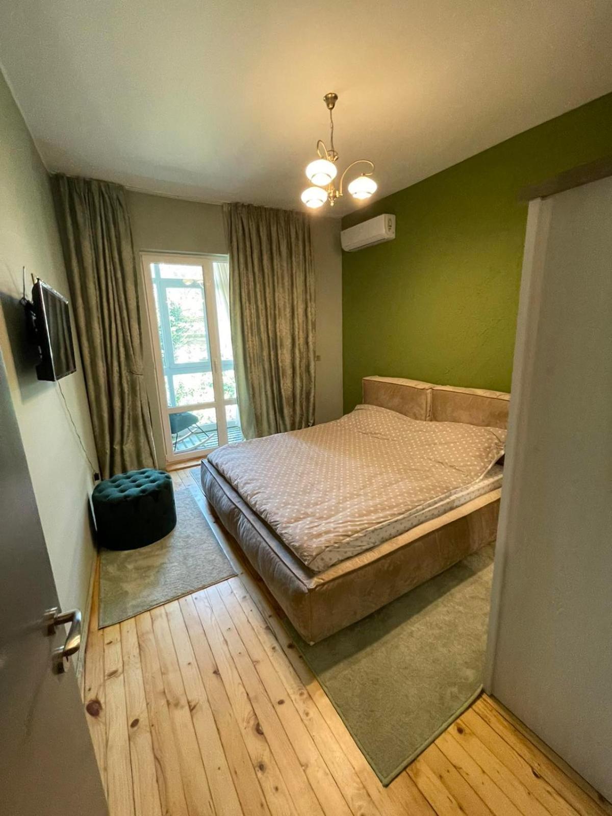 Two-Bedroom Apartment with Balcony - Photo 35