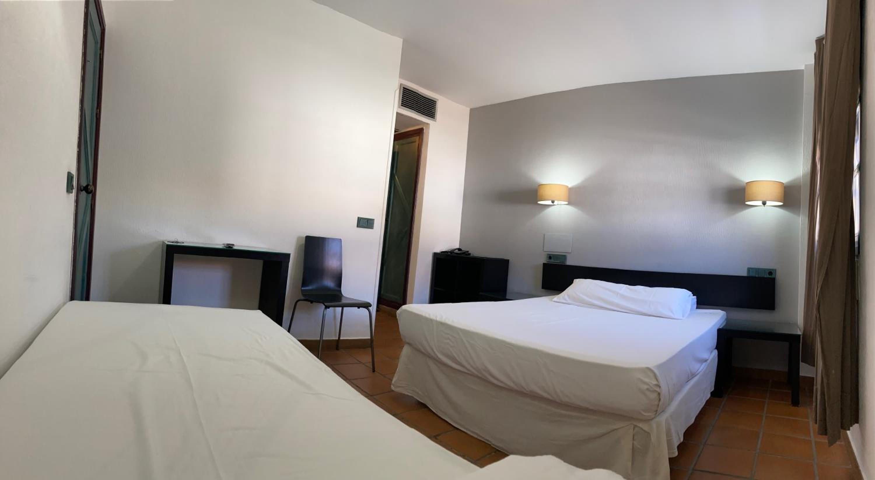 Habitación Doble con Cama Supletoria