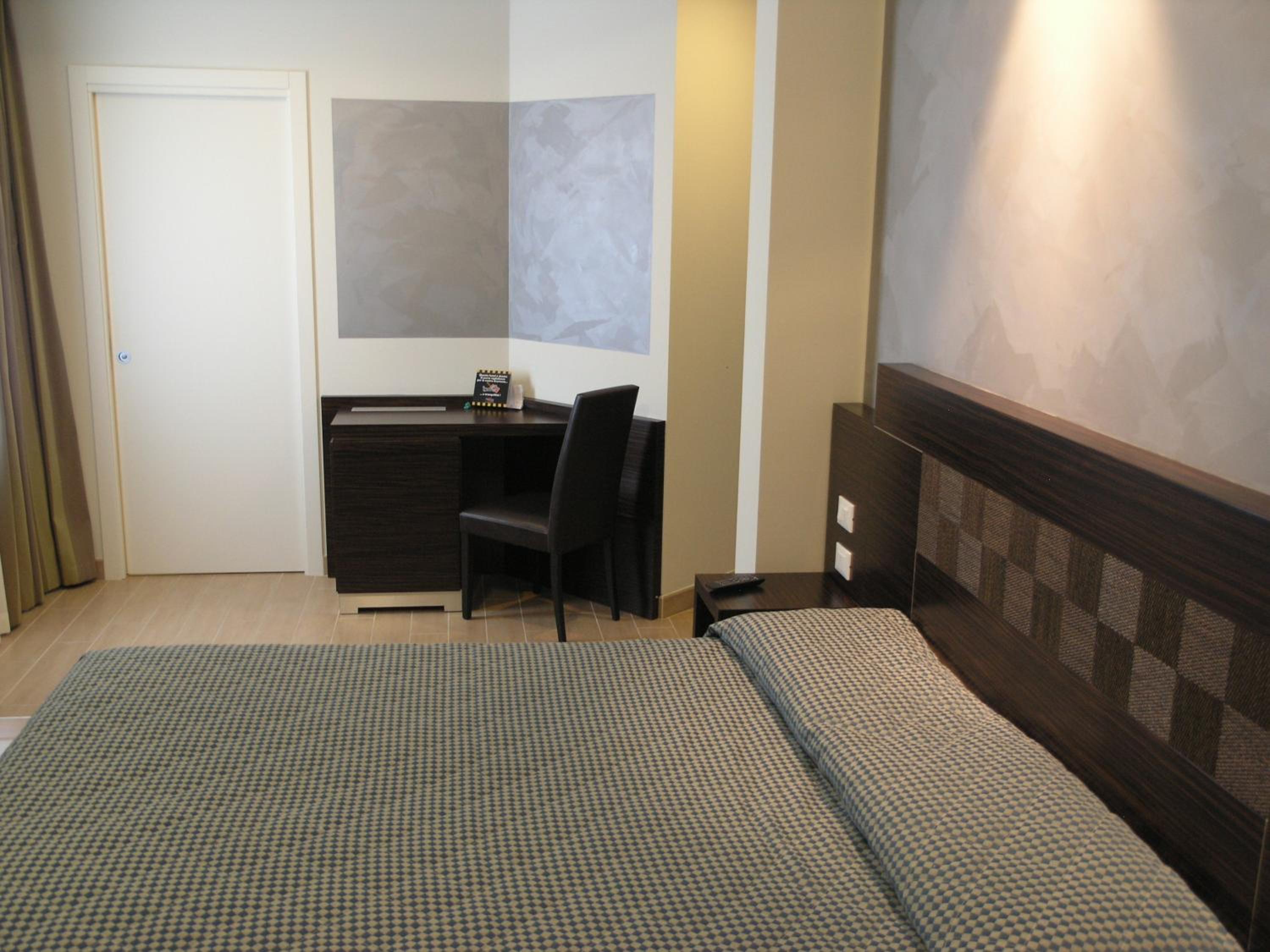 Superior Double or Twin Room - Photo 1