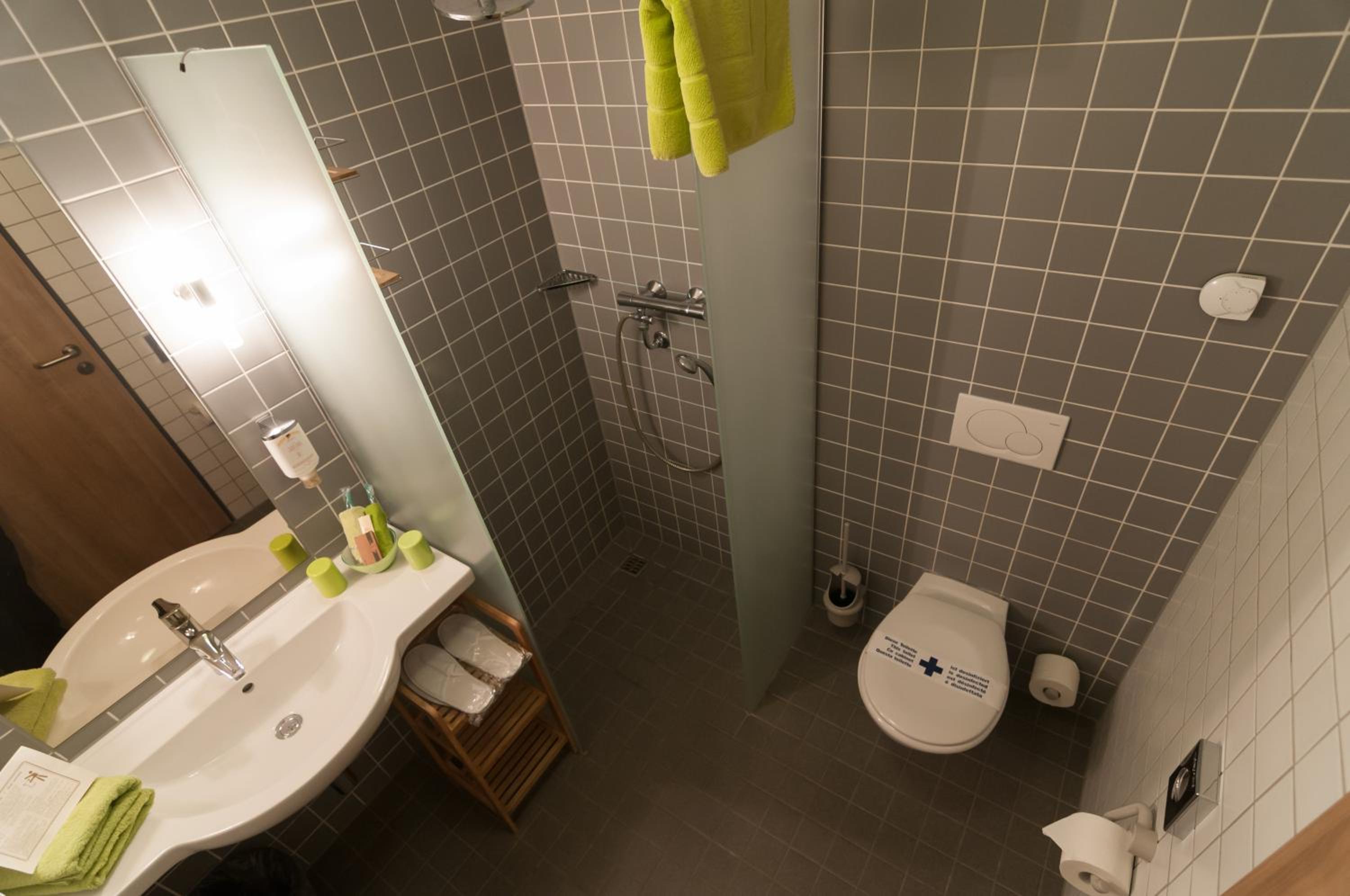 Double Room - Photo 6