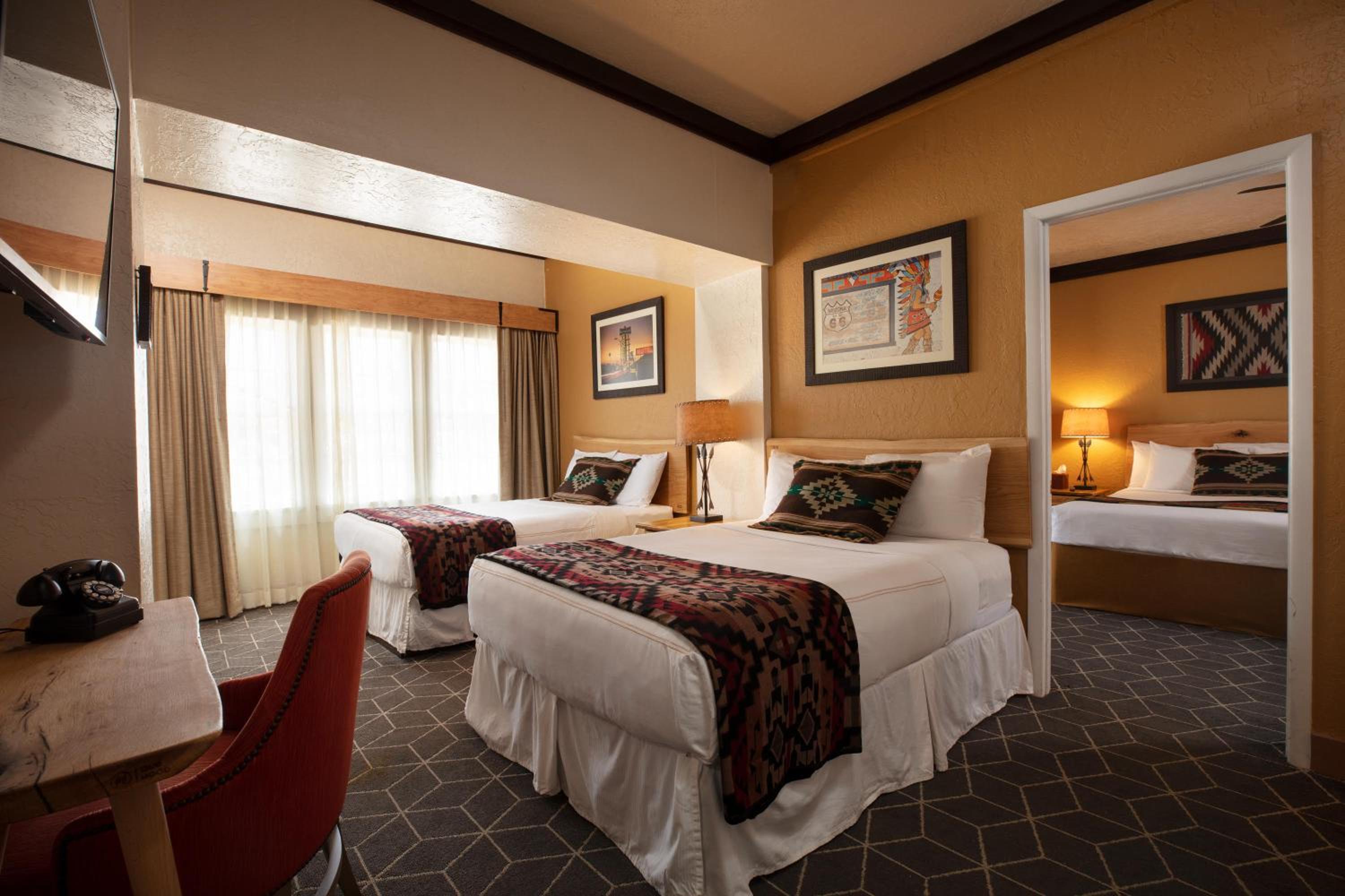 Deluxe Suite