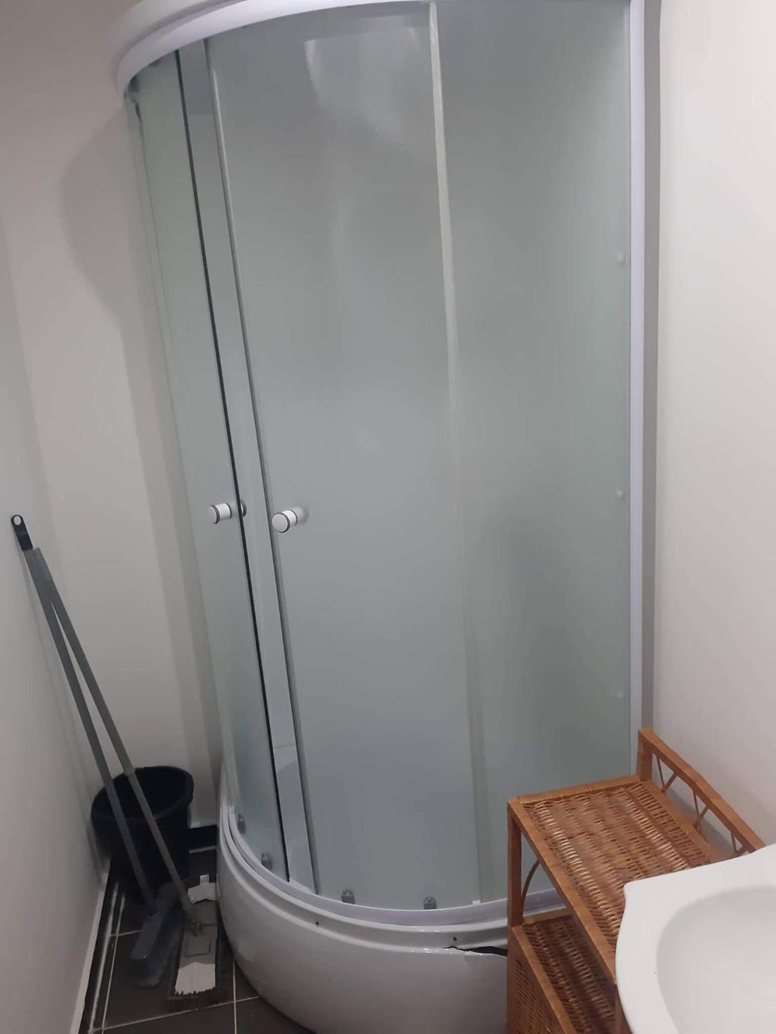 One-Bedroom Apartment - Photo 4