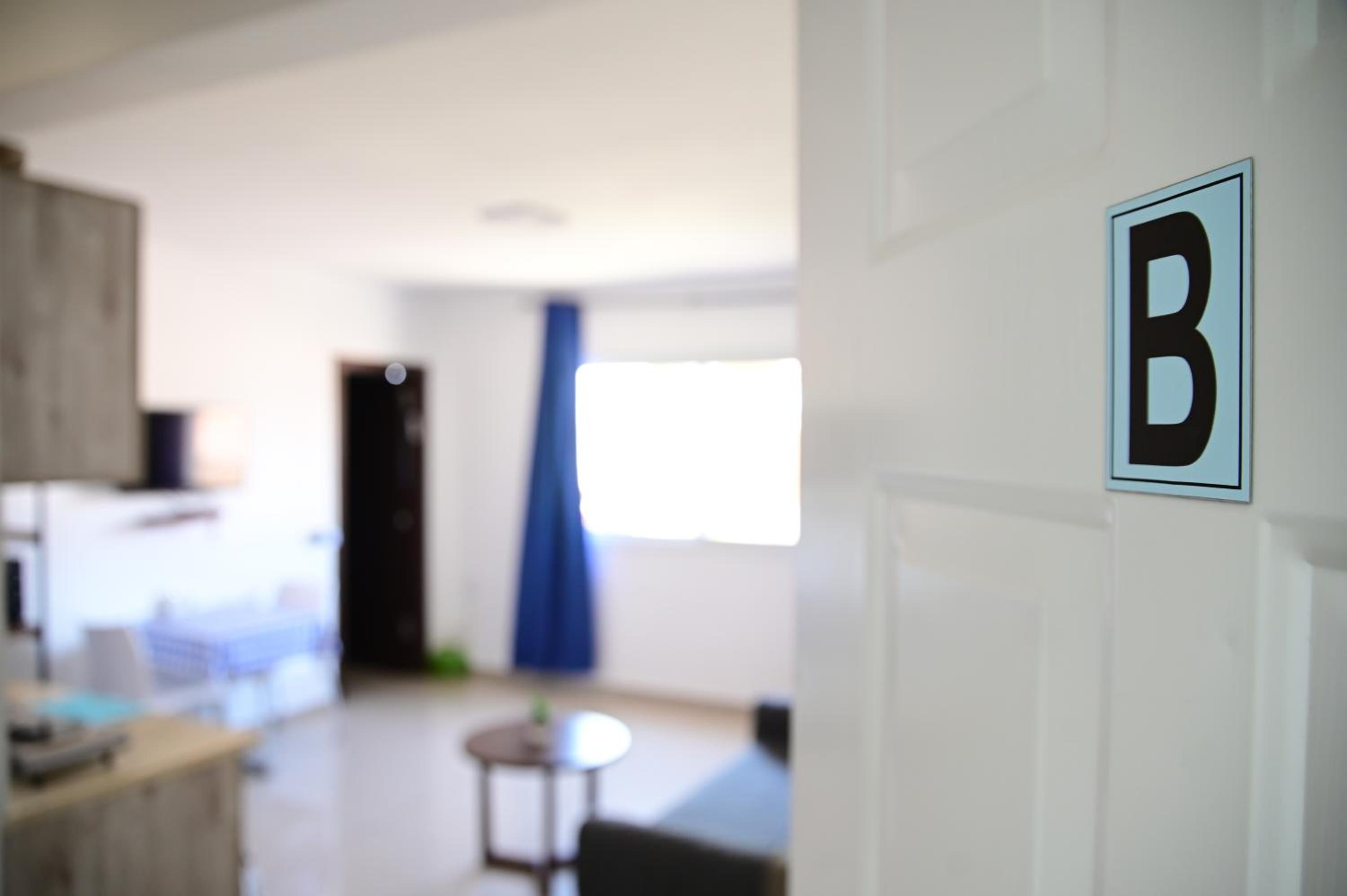 One-Bedroom Apartment - Photo 4