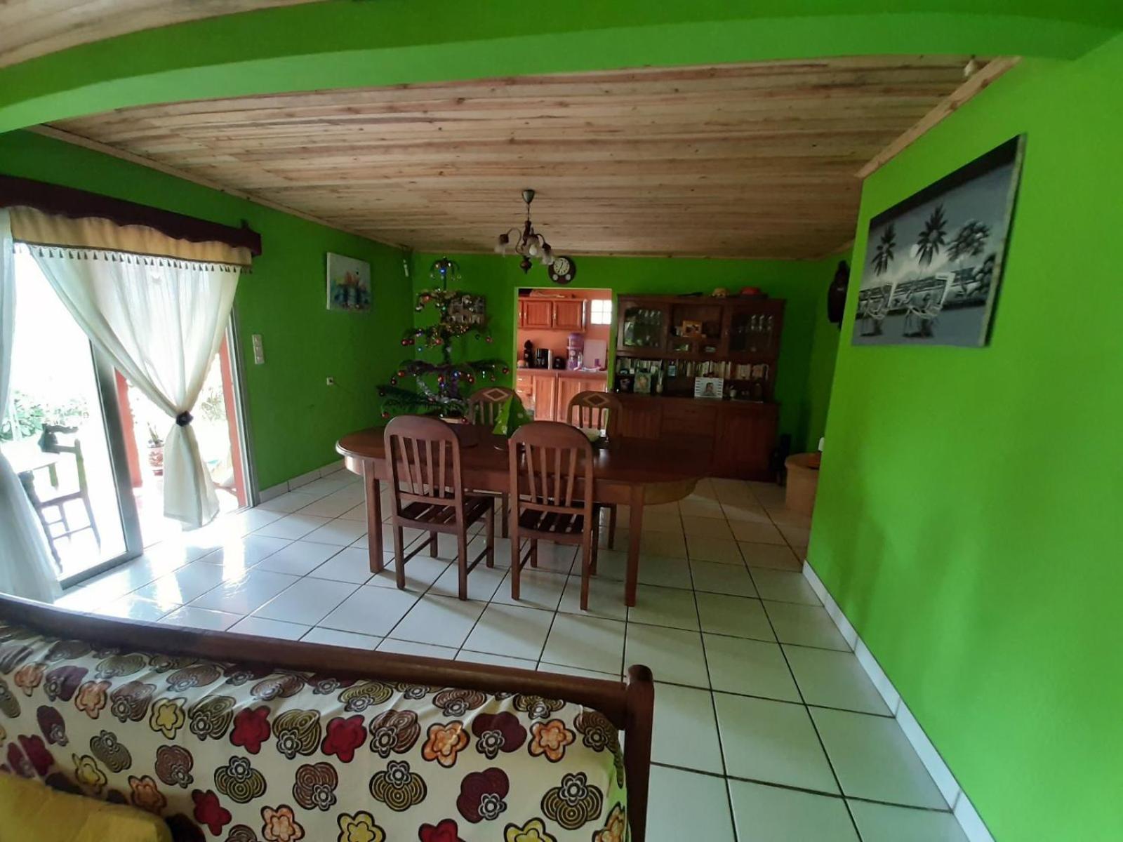 Three-Bedroom House photo 2