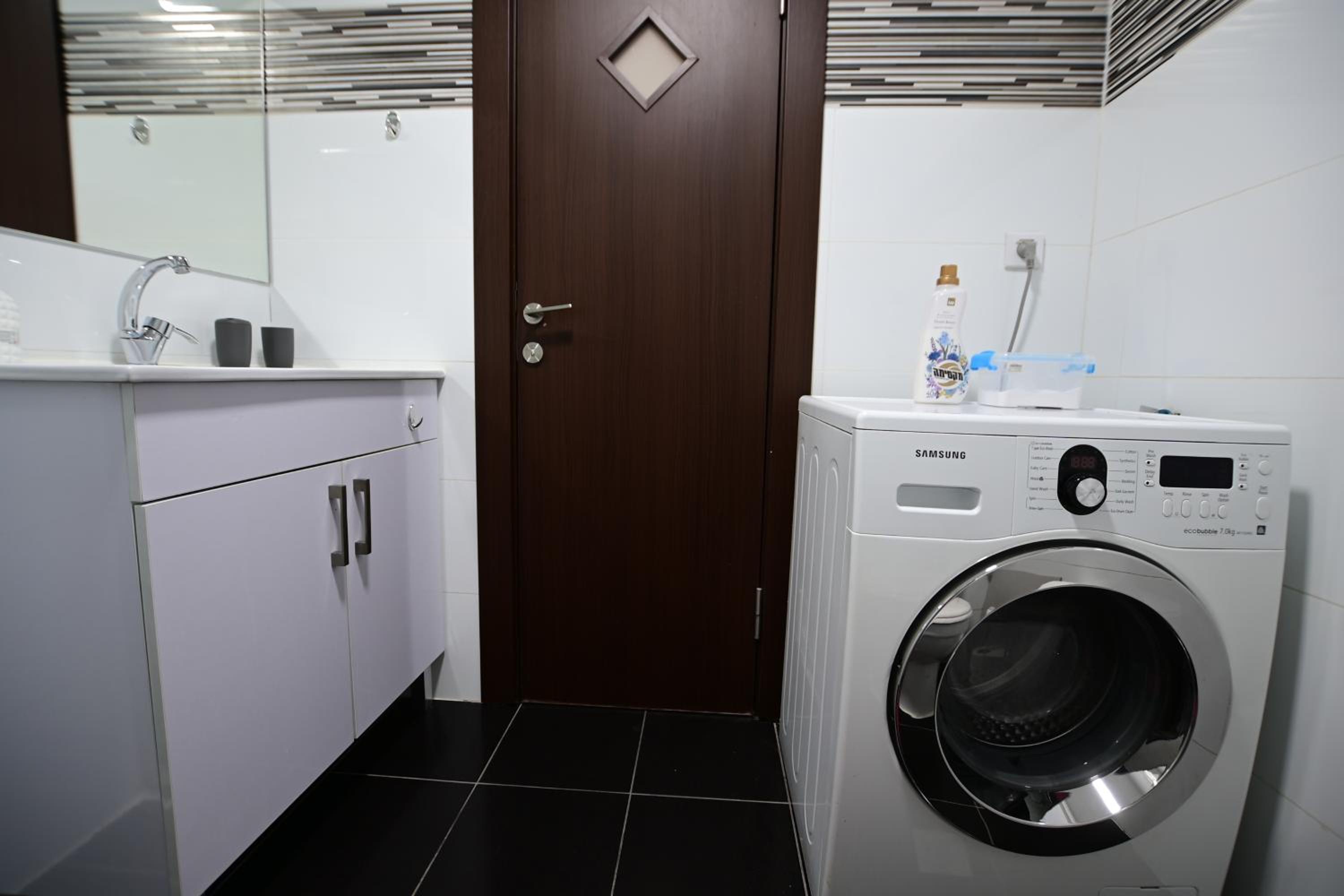 One-Bedroom Apartment - Photo 22