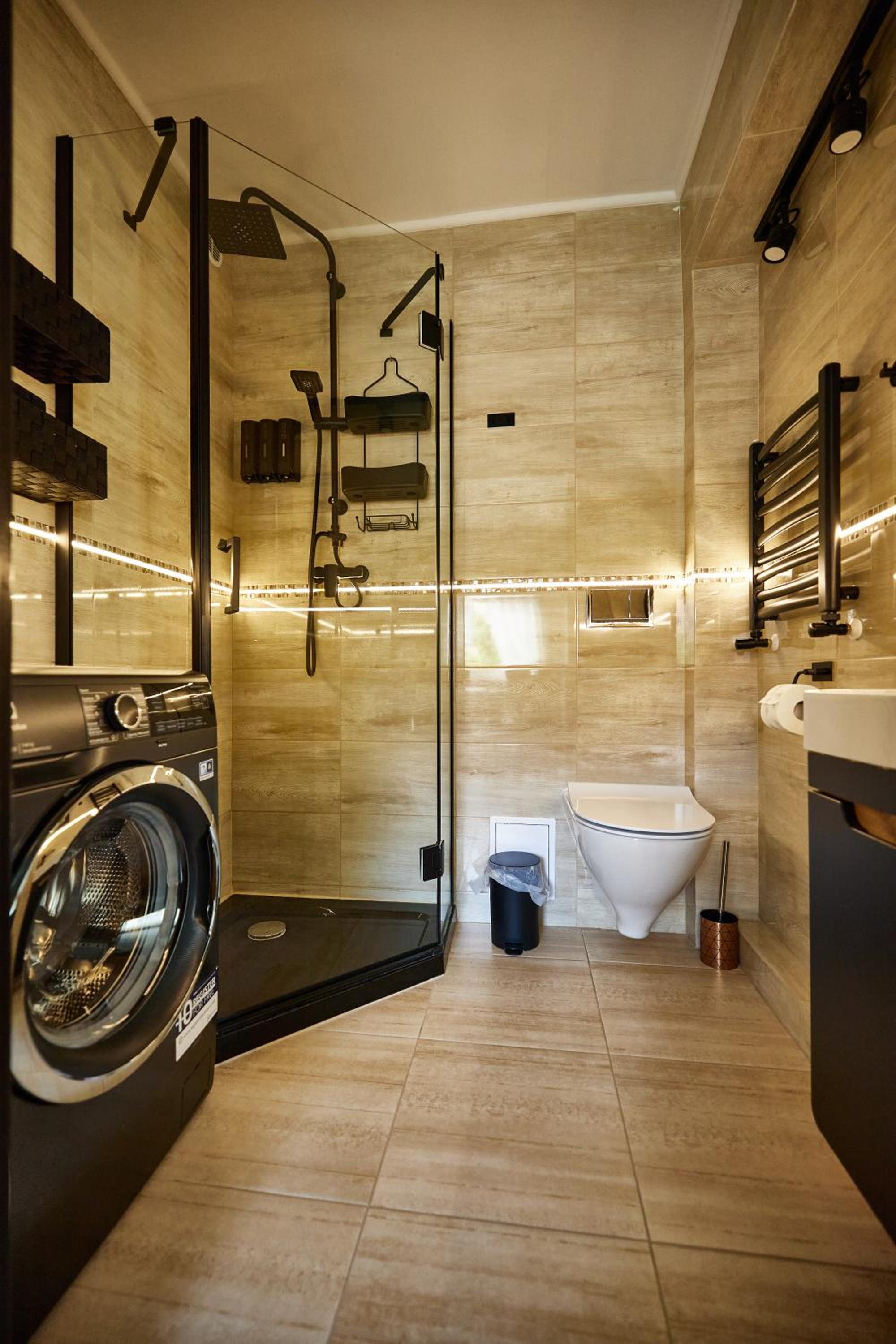 One-Bedroom Apartment - Photo 16