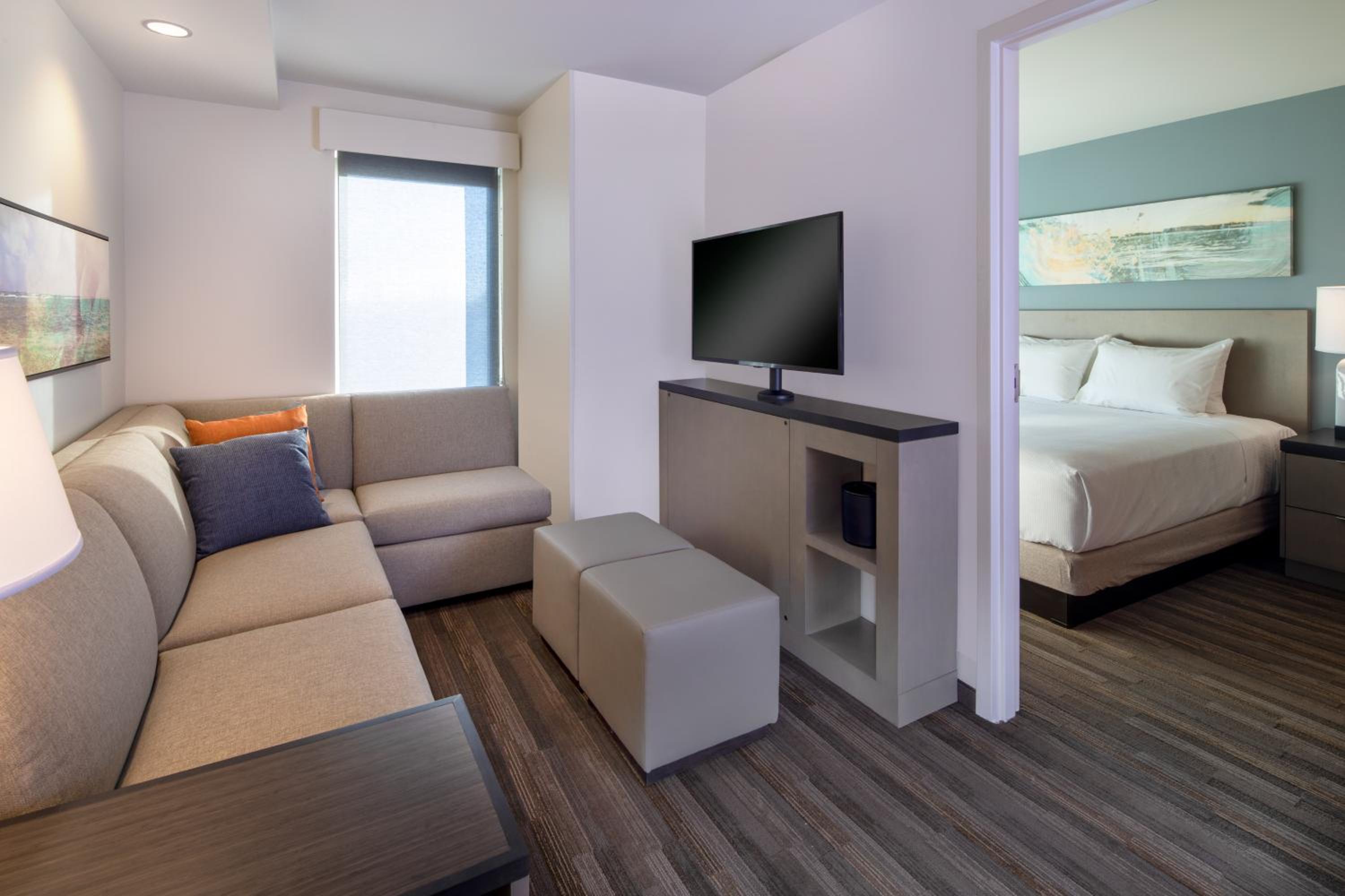 One-Bedroom King Suite with Sofa Bed and Kitchen - Photo 4