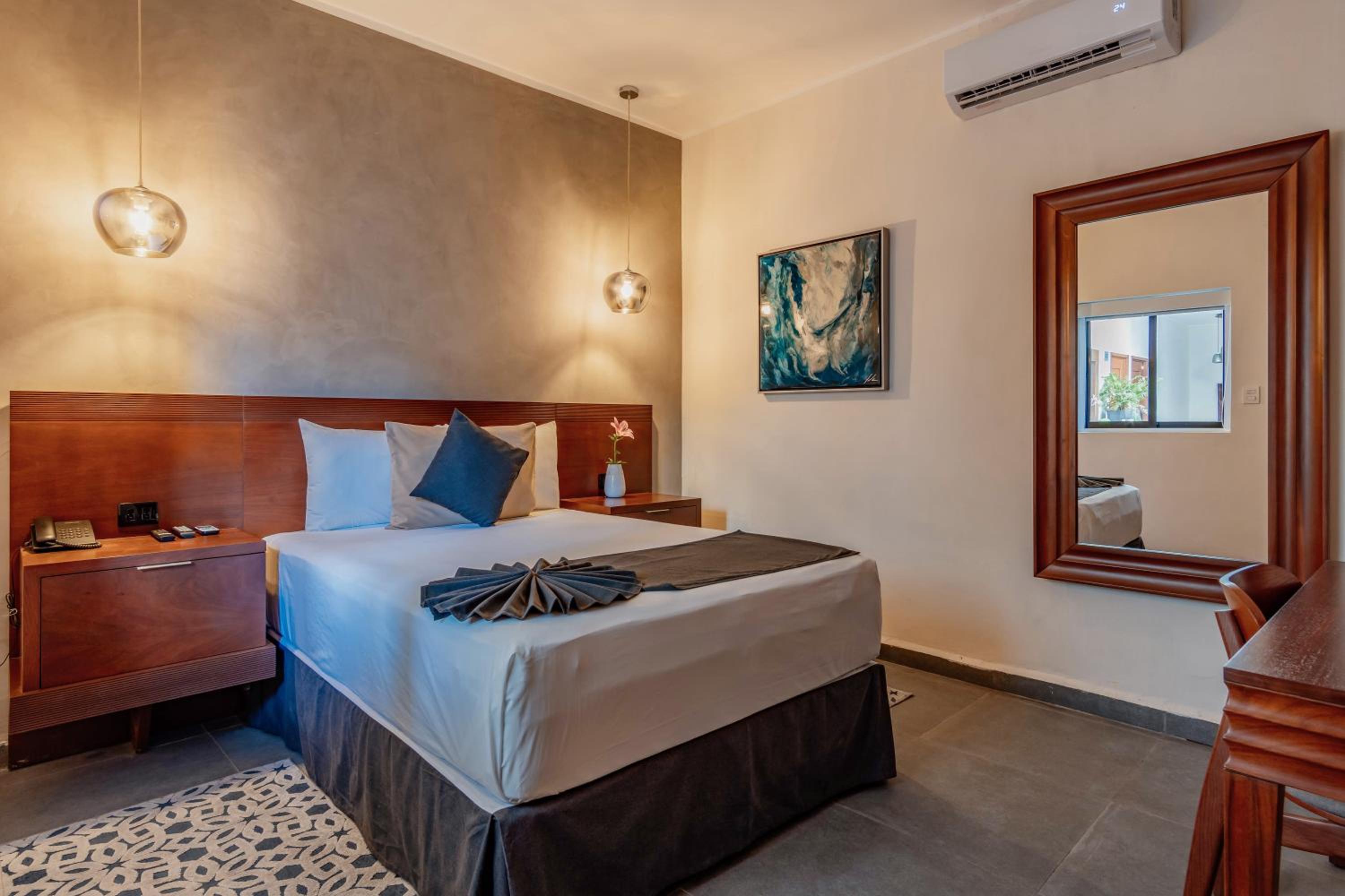Deluxe Double Room - Photo 1