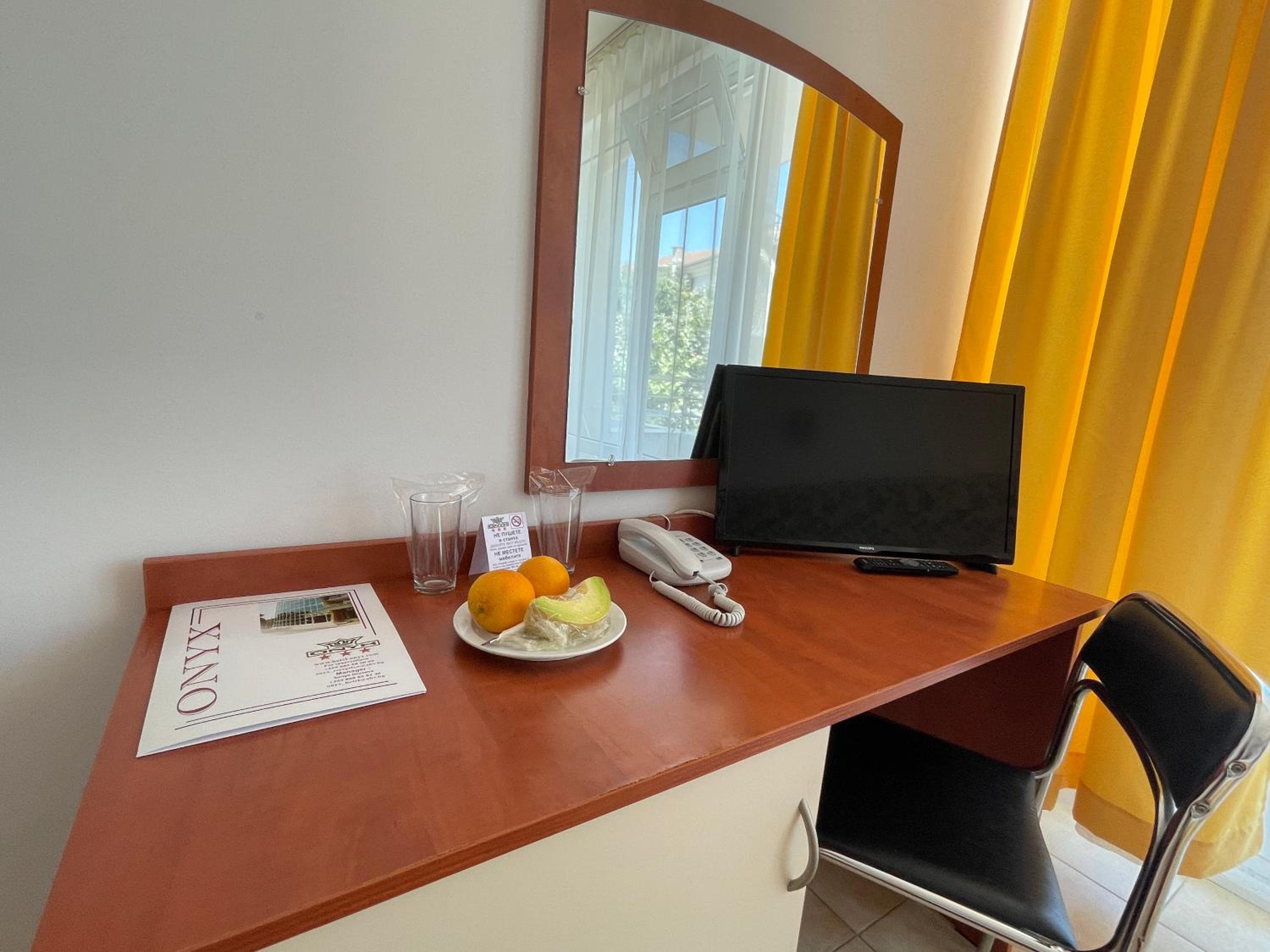 Double or Twin Room with Balcony photo 3