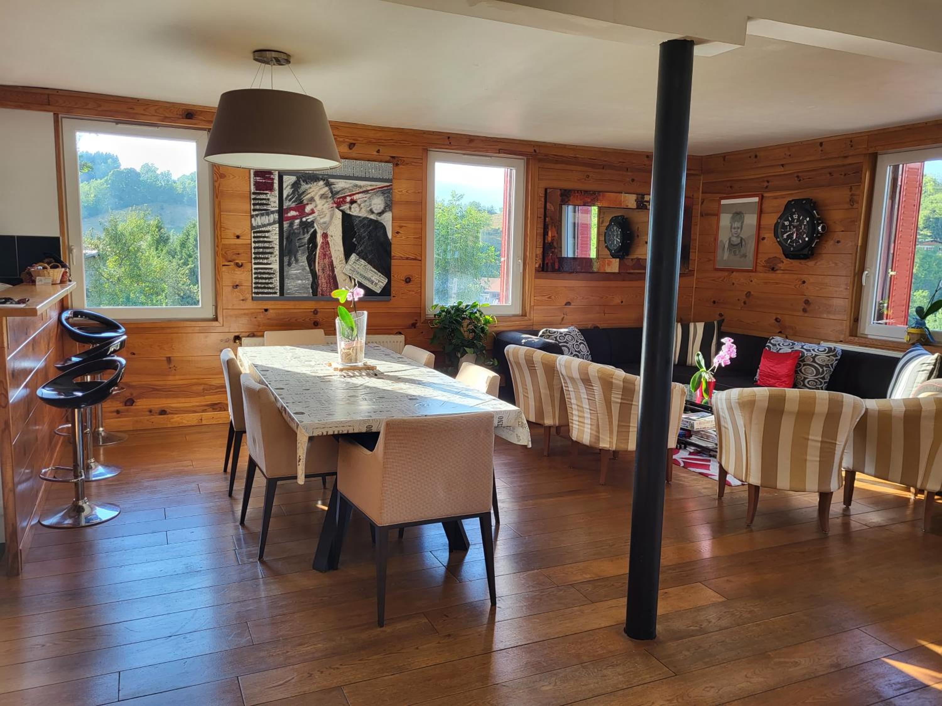Apartment with Mountain View photo 1