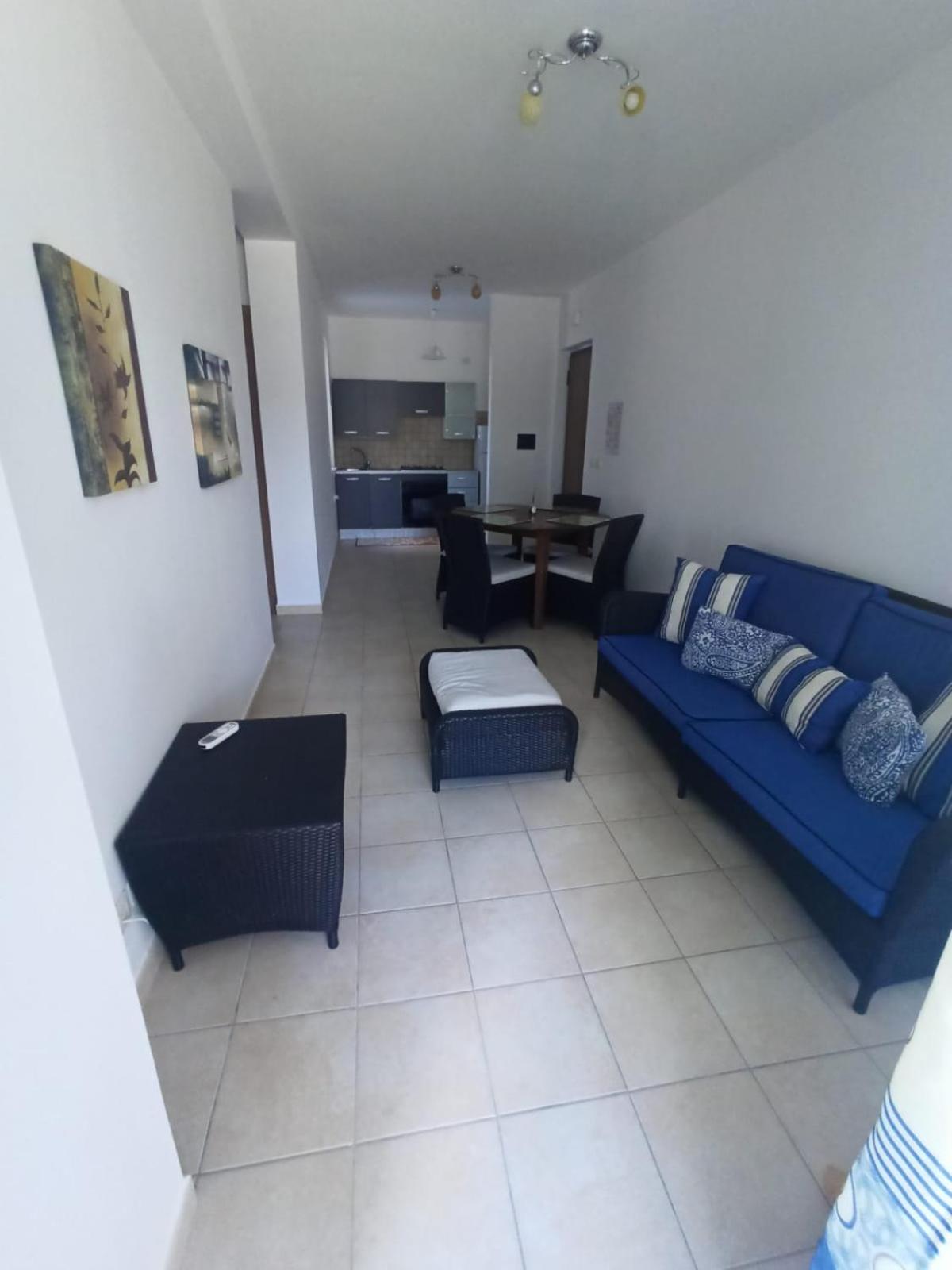 One-Bedroom Apartment photo 2
