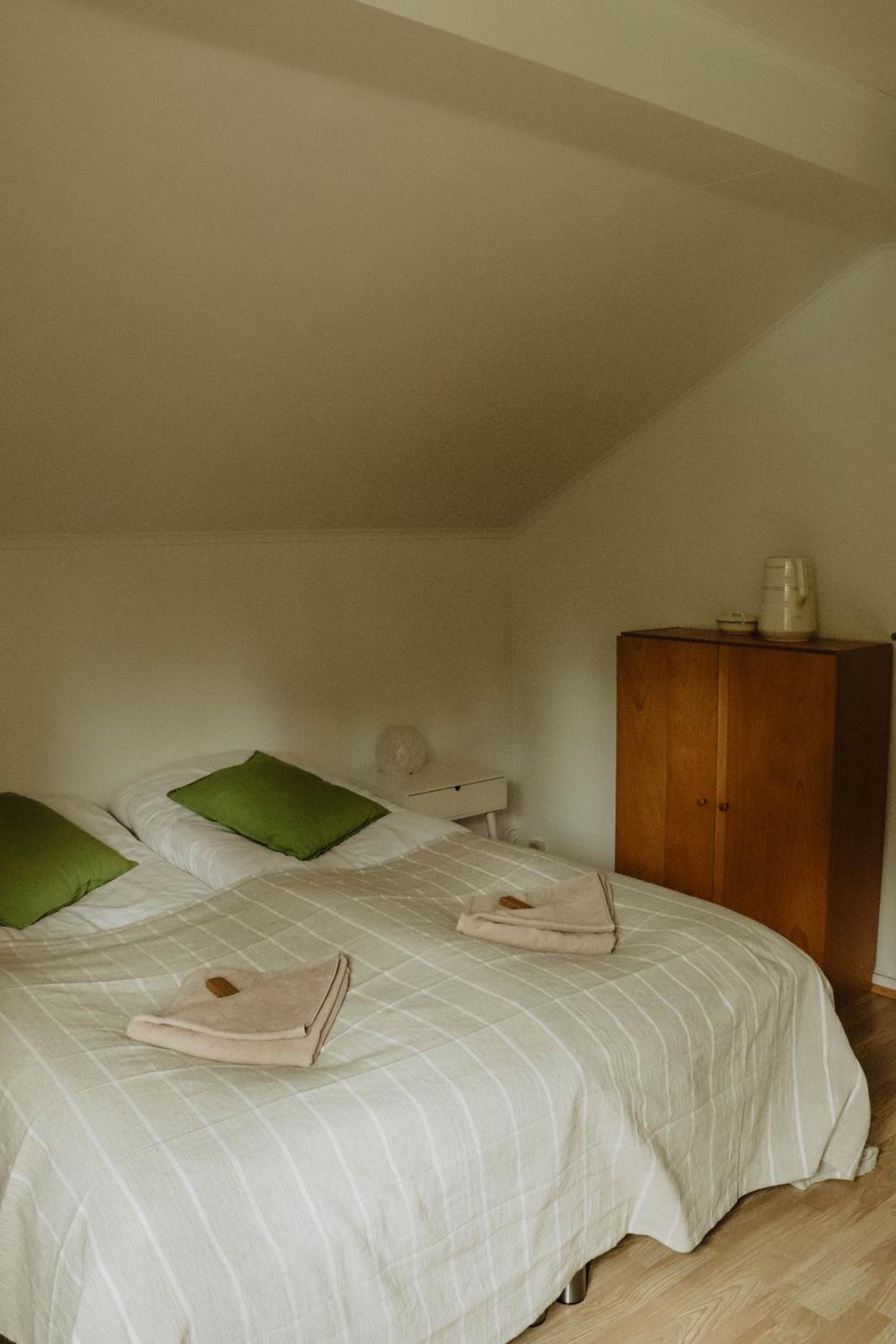 Large Double Room photo 1