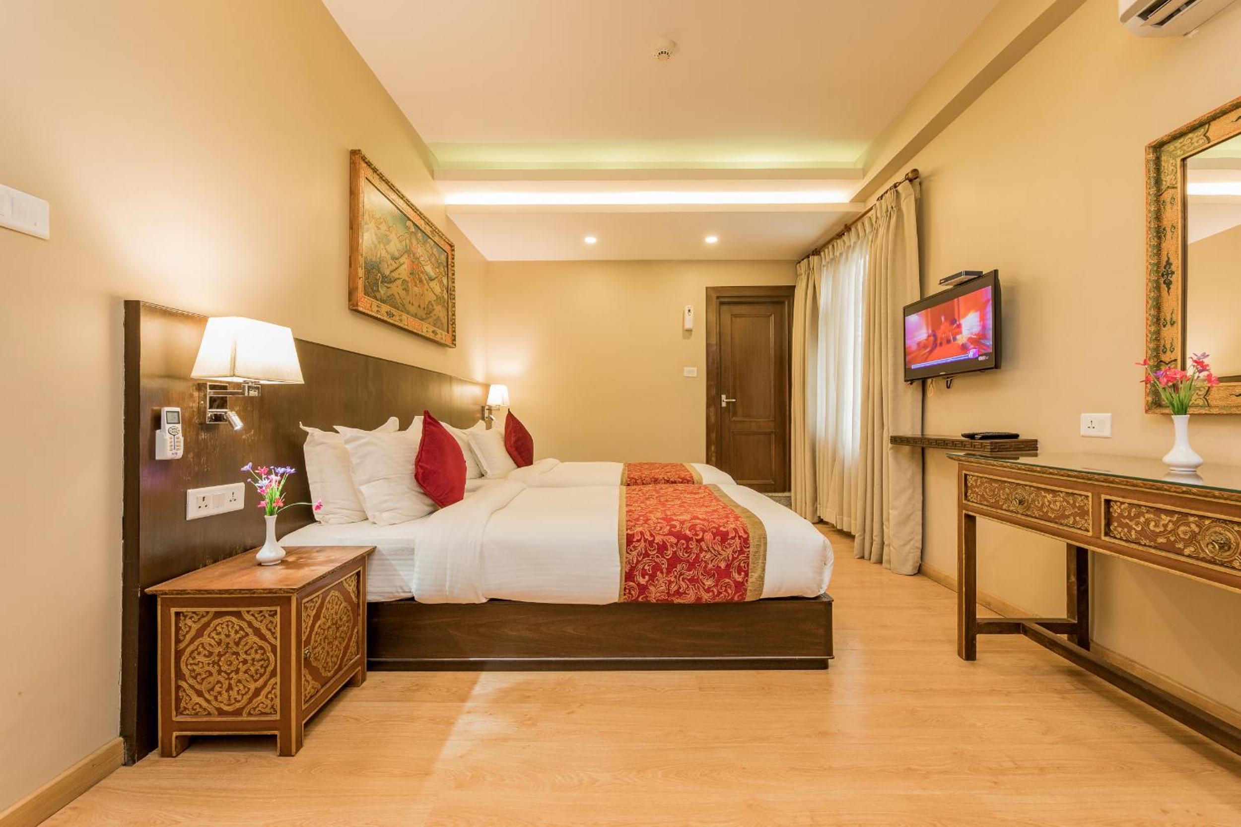 Deluxe Double or Twin Room - Photo 18