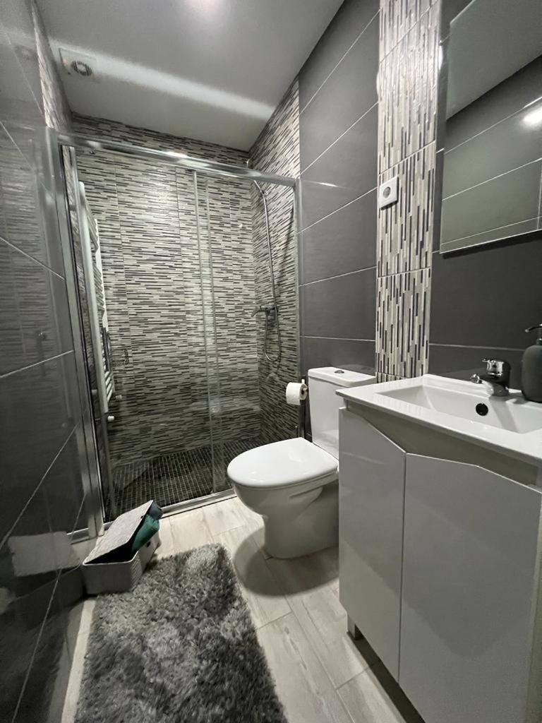Two-Bedroom Apartment - Photo 22