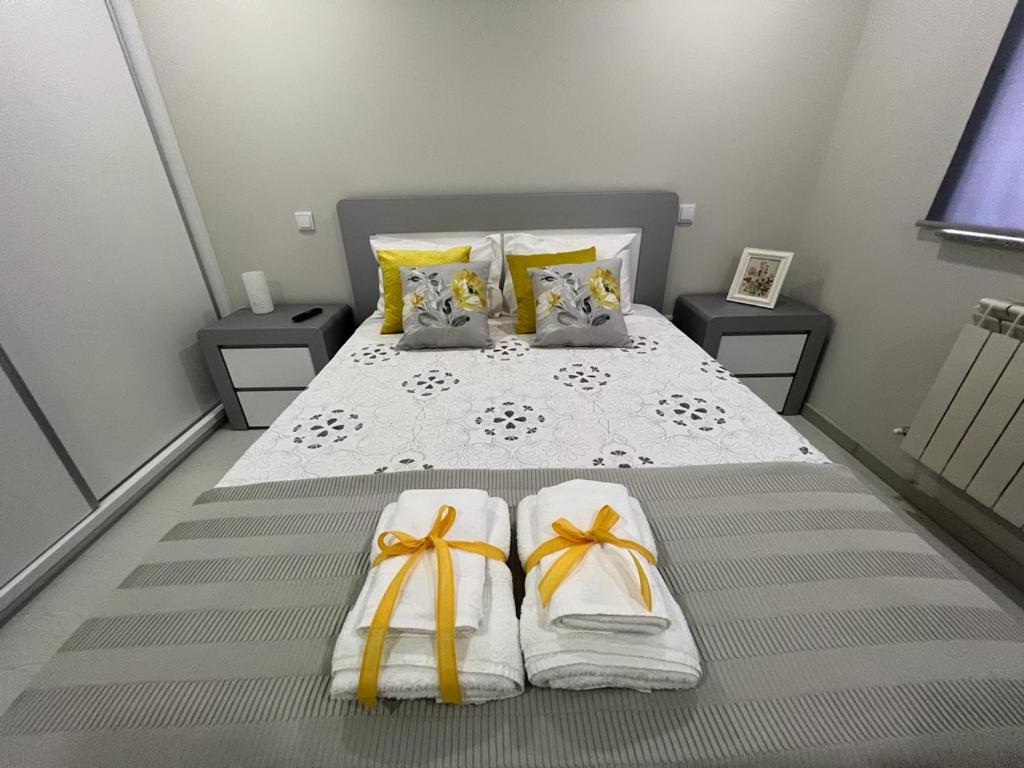 Two-Bedroom Apartment - Photo 2