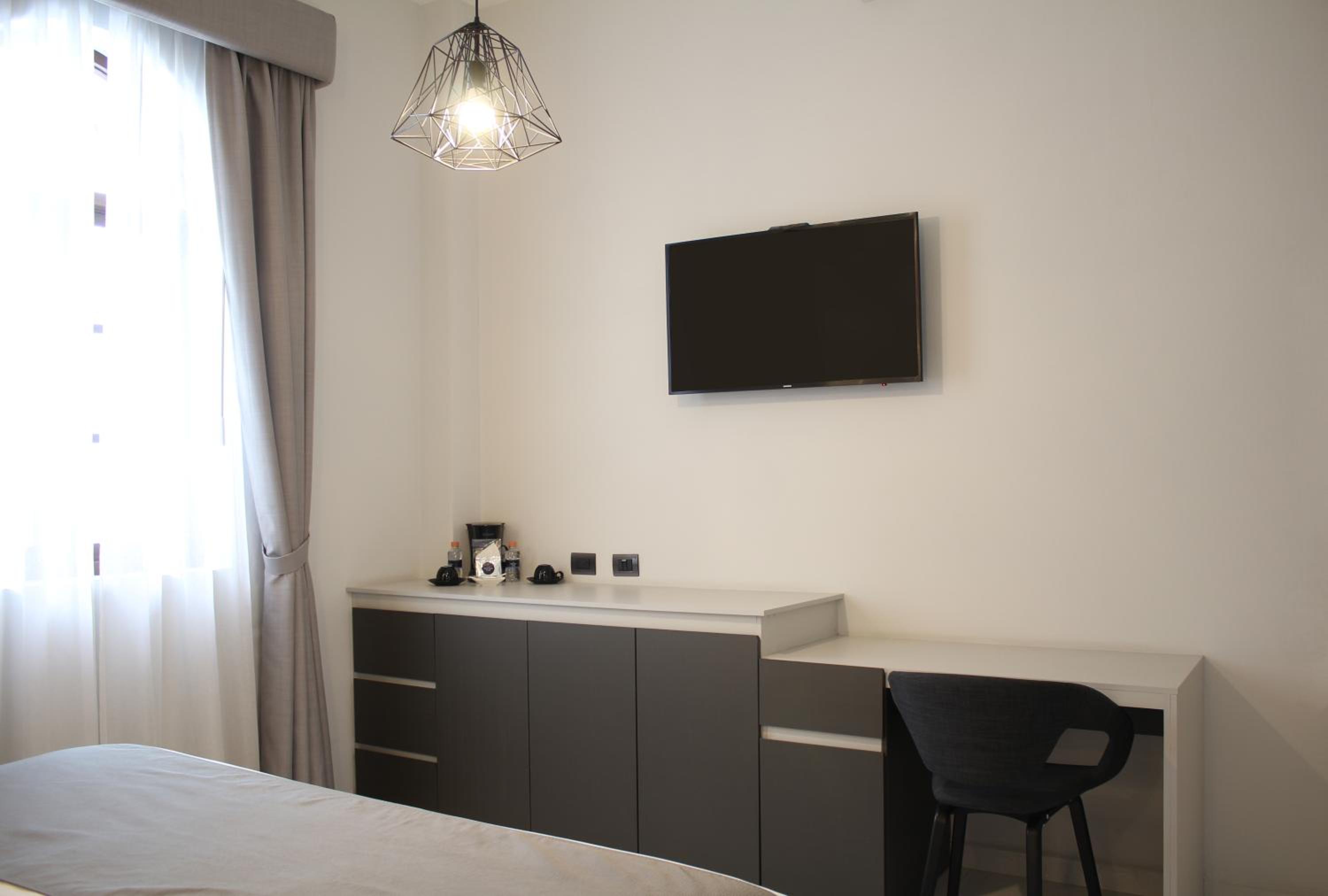 Junior Suite - Photo 1