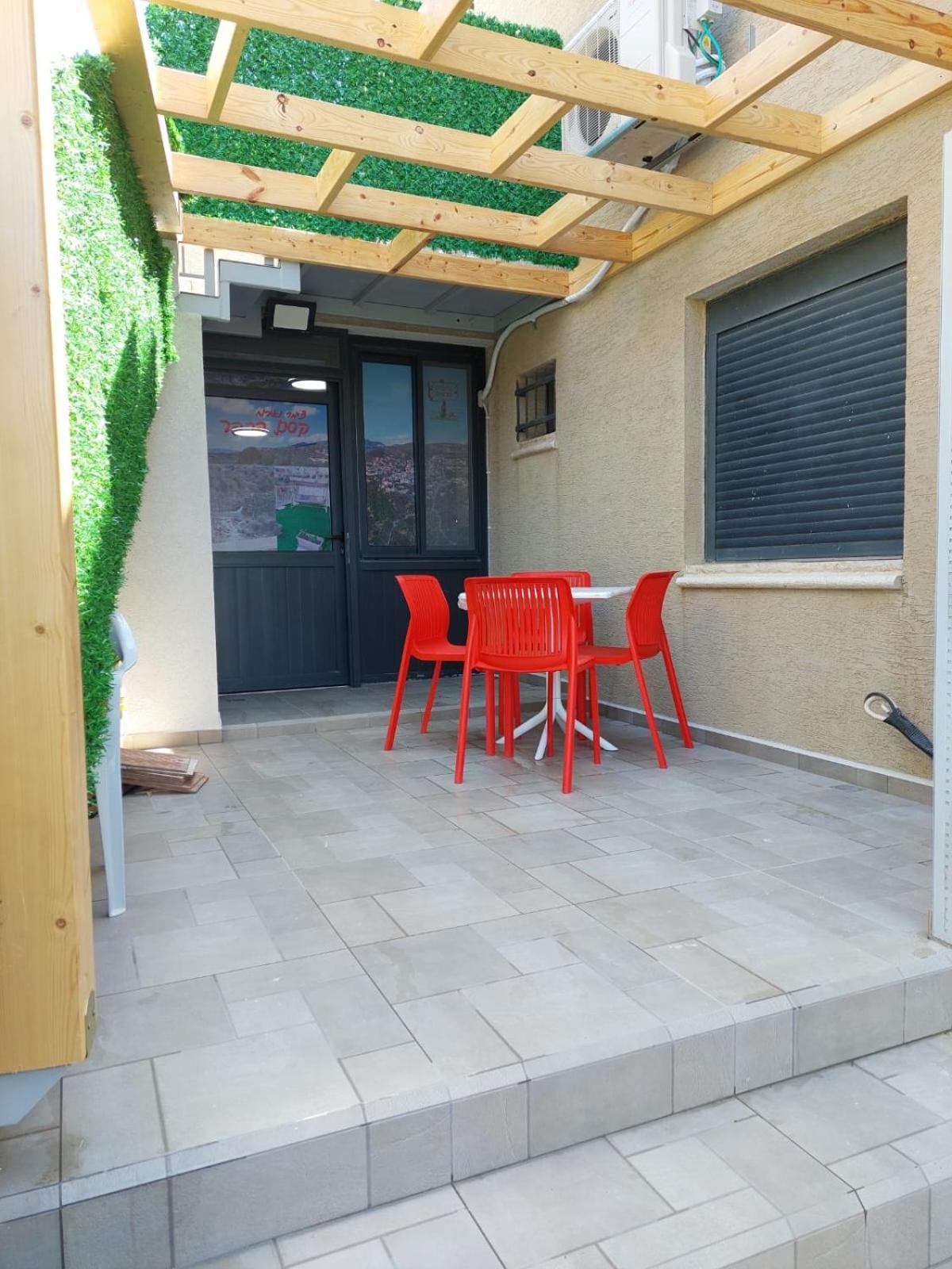 Double or Twin Room with Balcony - Photo 11
