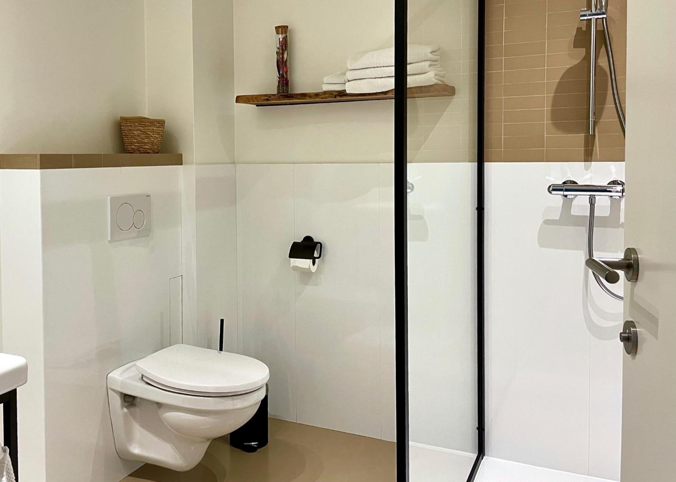 One-Bedroom House photo 2