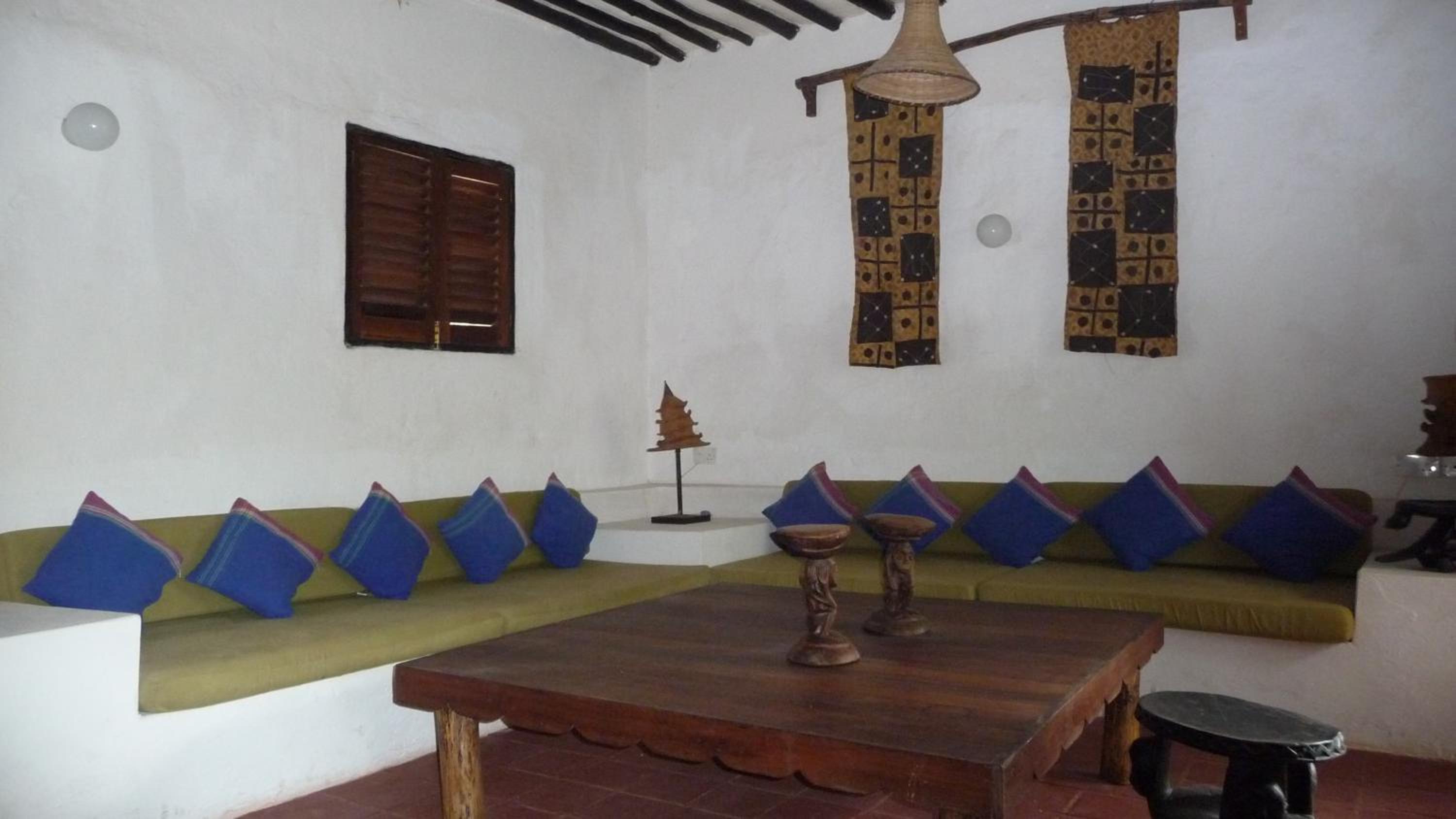 Three-Bedroom House photo 2
