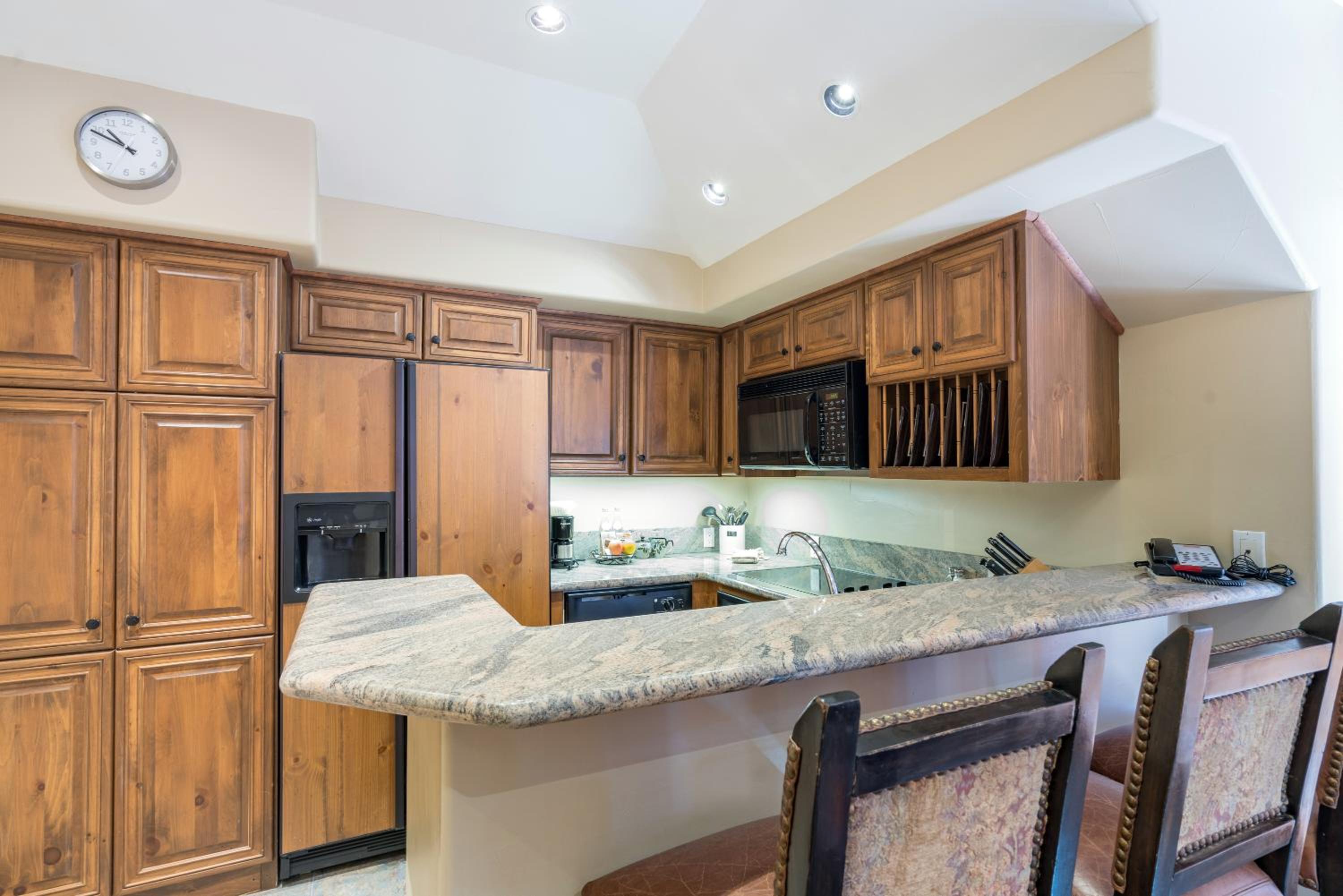  One Bedroom Condo - Photo 4