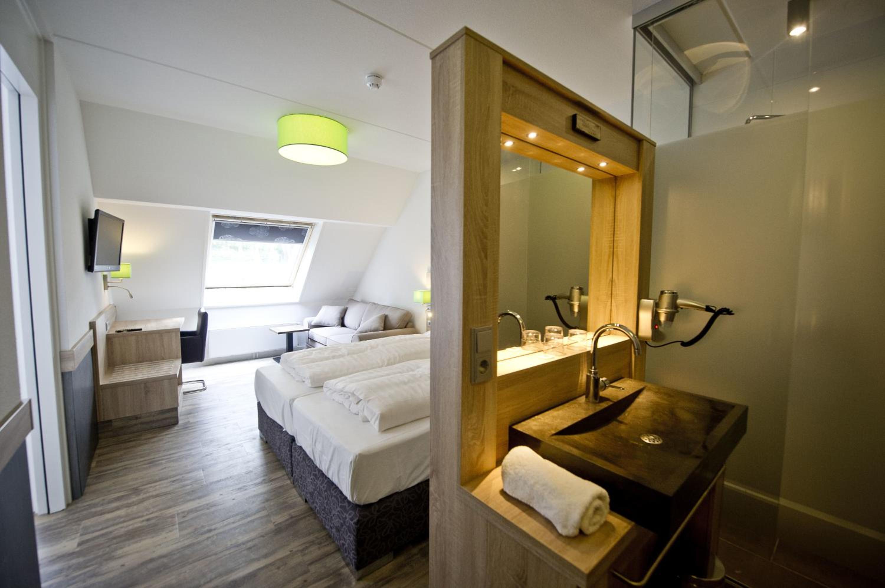 Comfort Double Room - Photo 10