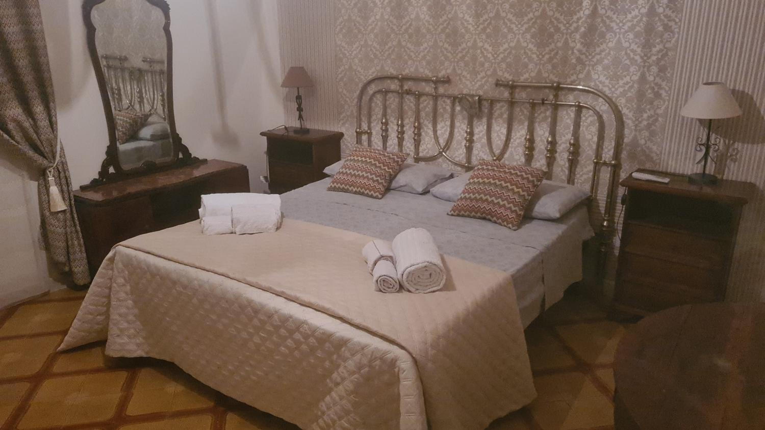 Three-Bedroom Villa - Photo 17