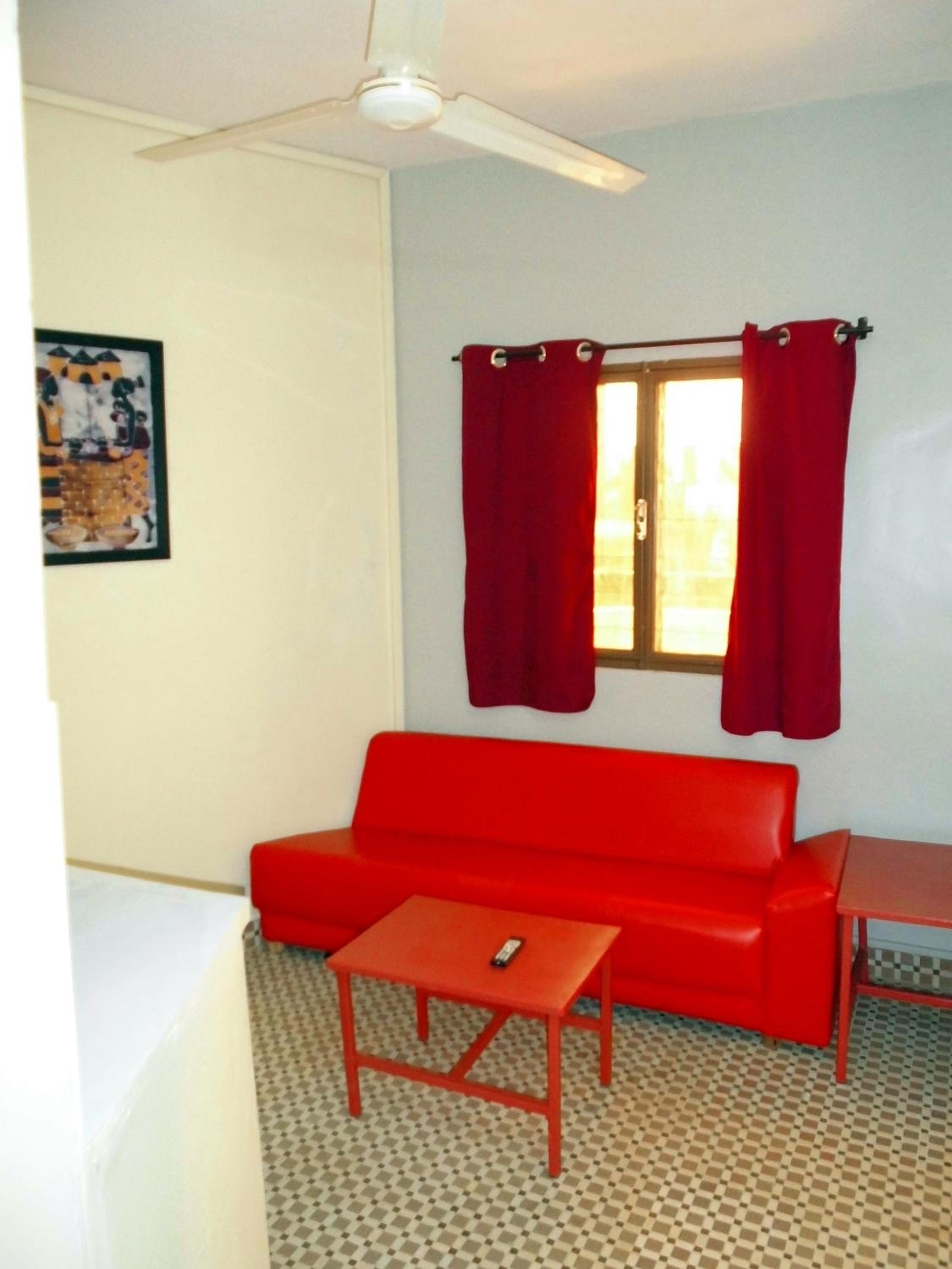 One-Bedroom Apartment photo 3