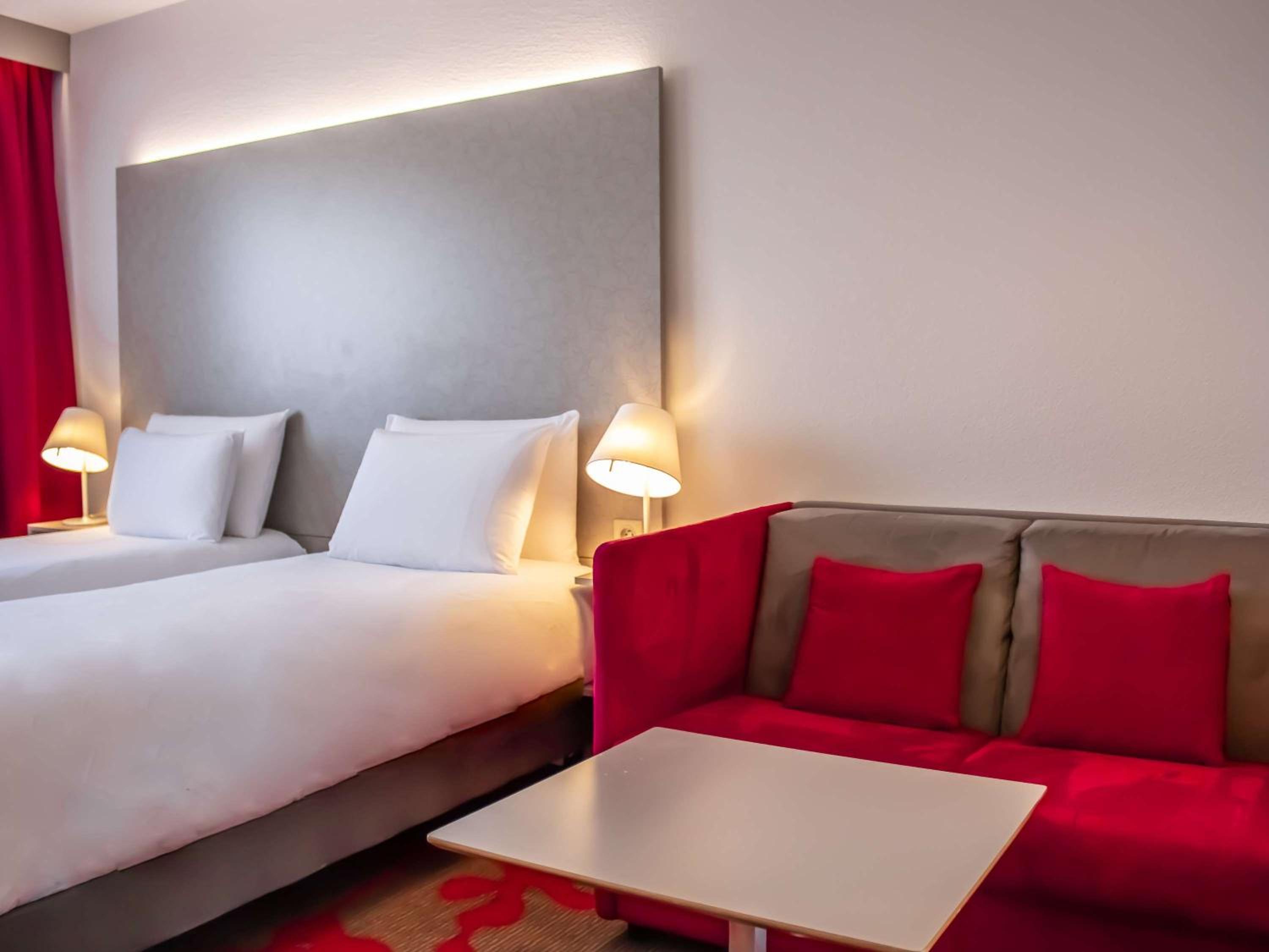 Classic Double Room with Double Bed or Twin Bed and Sofa Bed - Photo 1