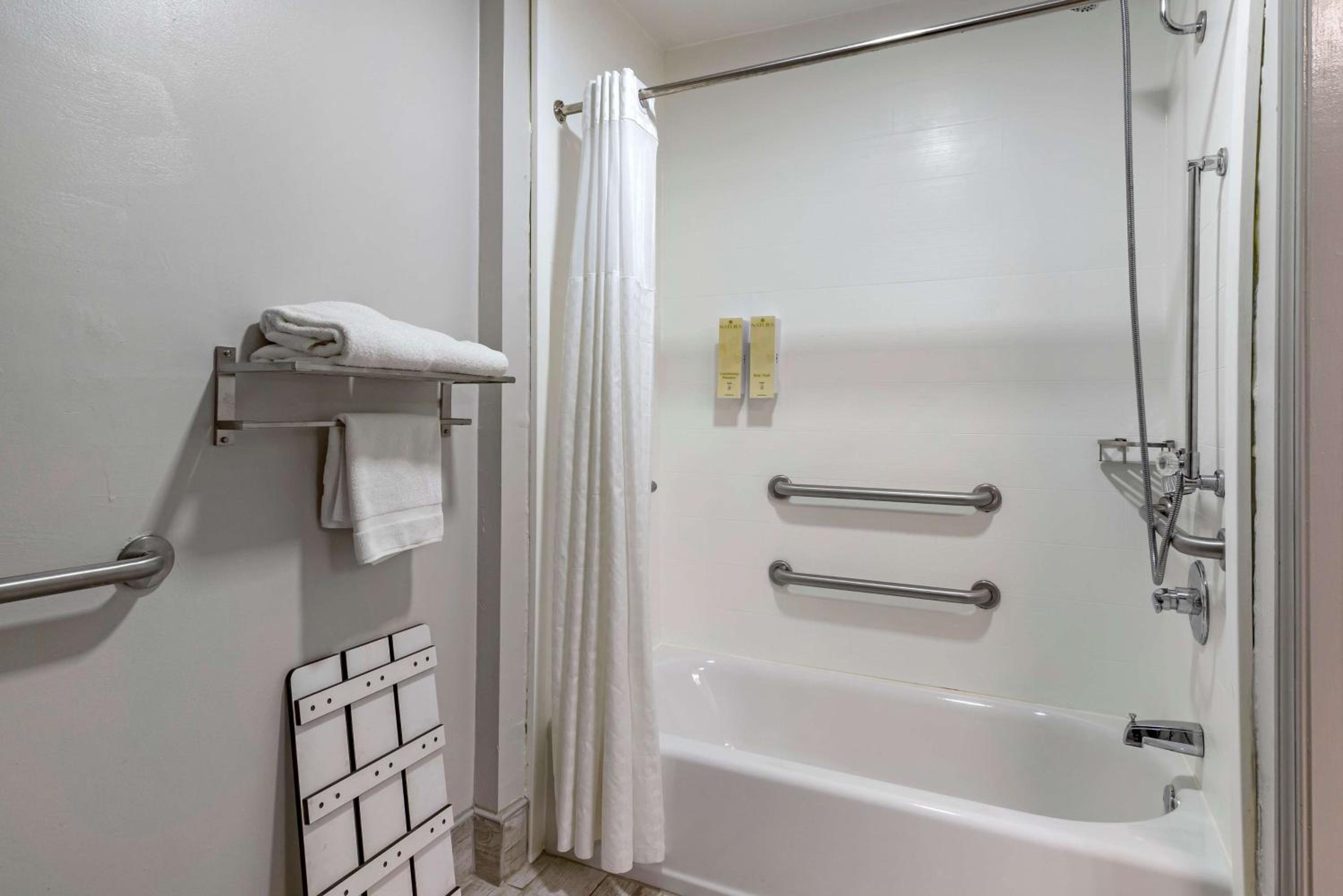 King Room - Disability Access - Photo 2