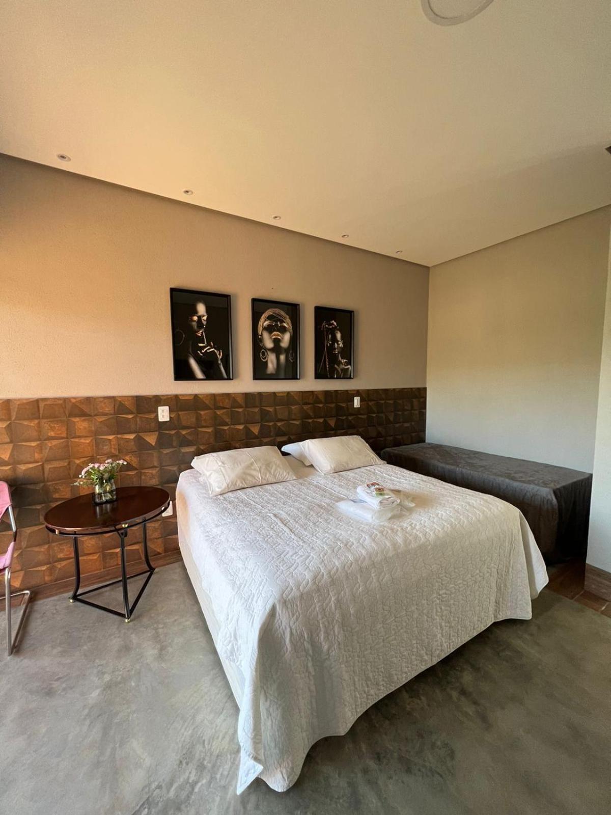 Deluxe Twin Room photo 3