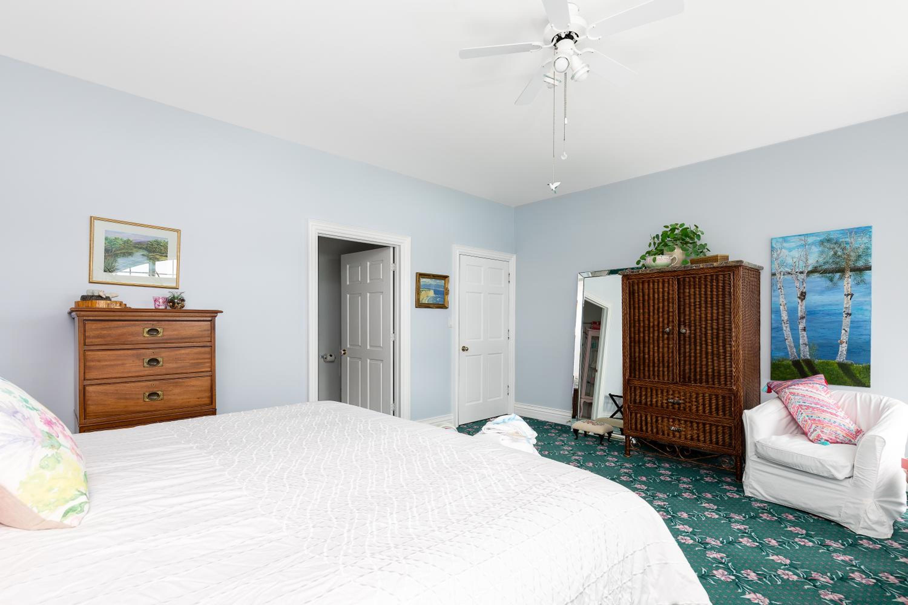 King Room with Lake View photo 3