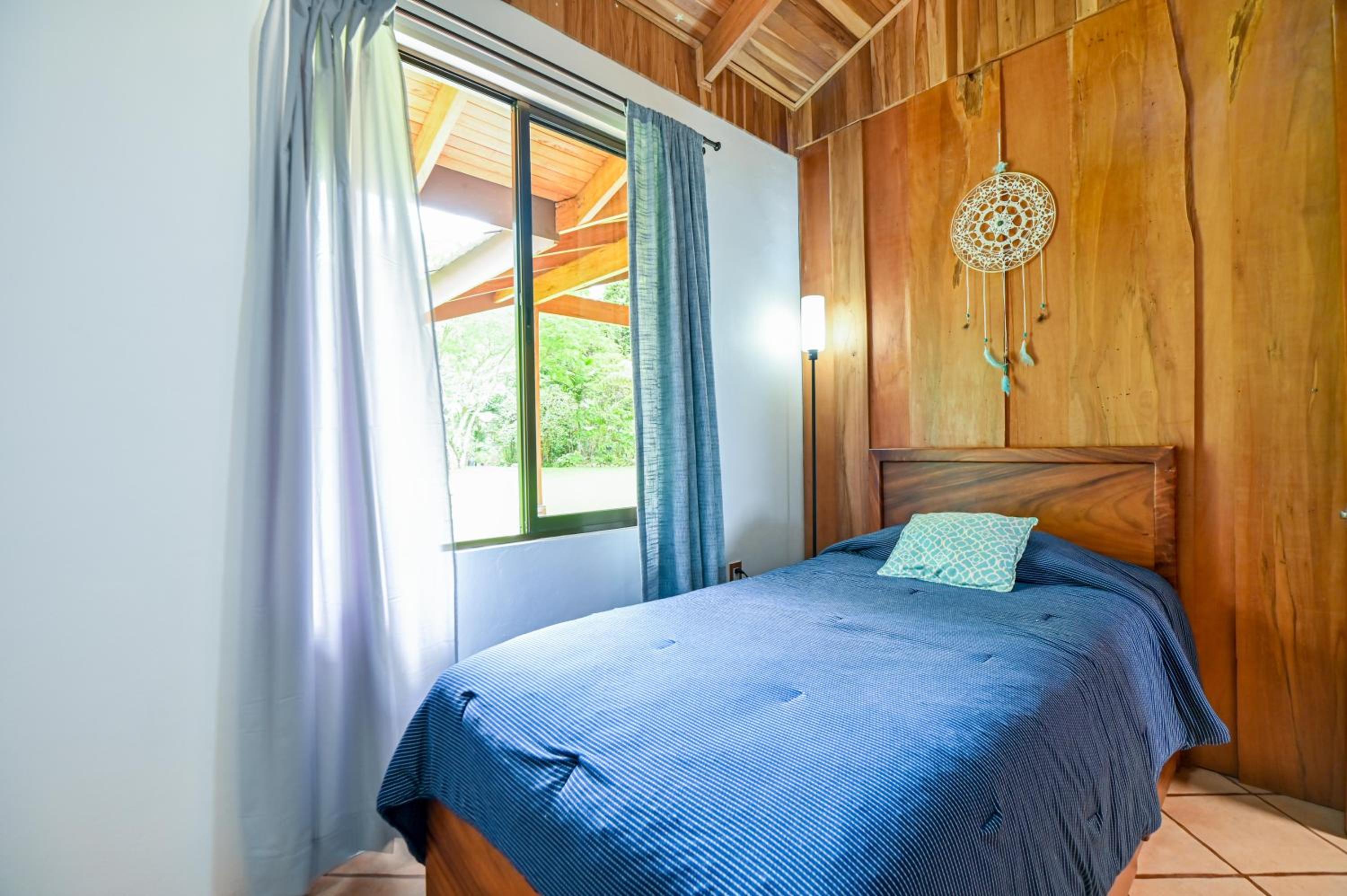 Two-Bedroom House photo 2